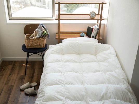 エアコン不要の快適寝具。夏の眠りの質を高めよう - スタイルコラム