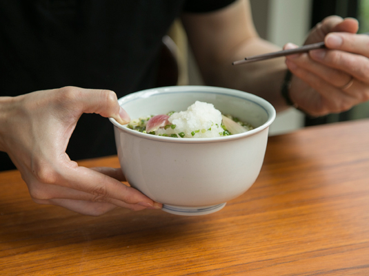 東屋/丼鉢 薫 -見た目以上の容量で、麺類にもご飯ものにも使える