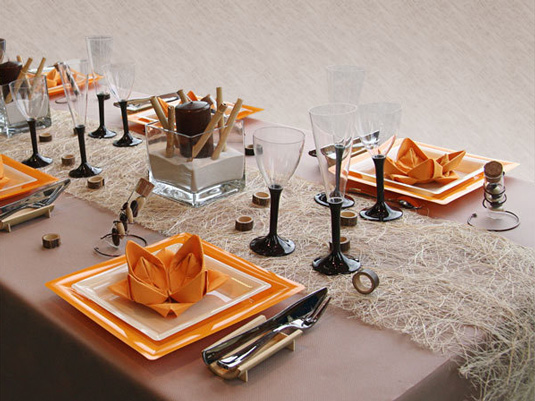 orange-inspiration-table-setting-Eco-Halloween