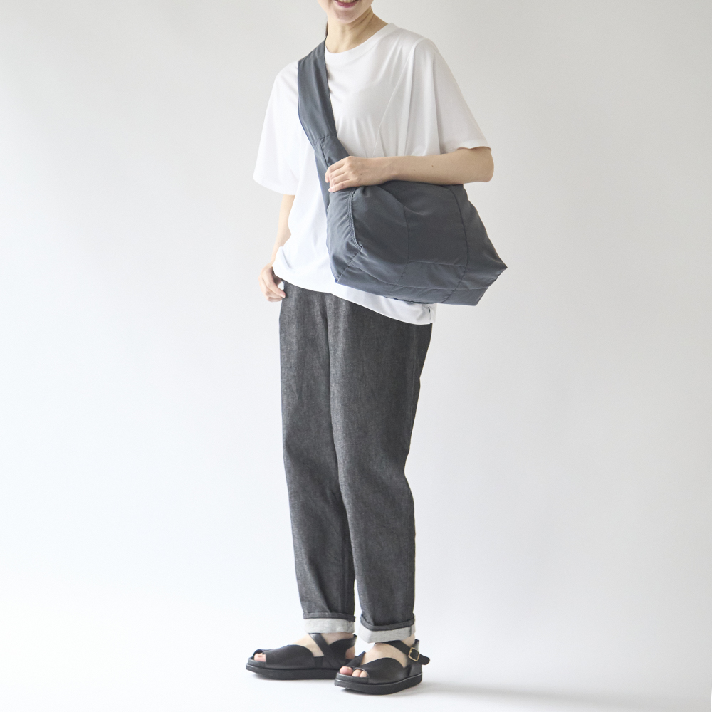 Kilka/旅に便利な撥水ナイロンショルダーバッグ