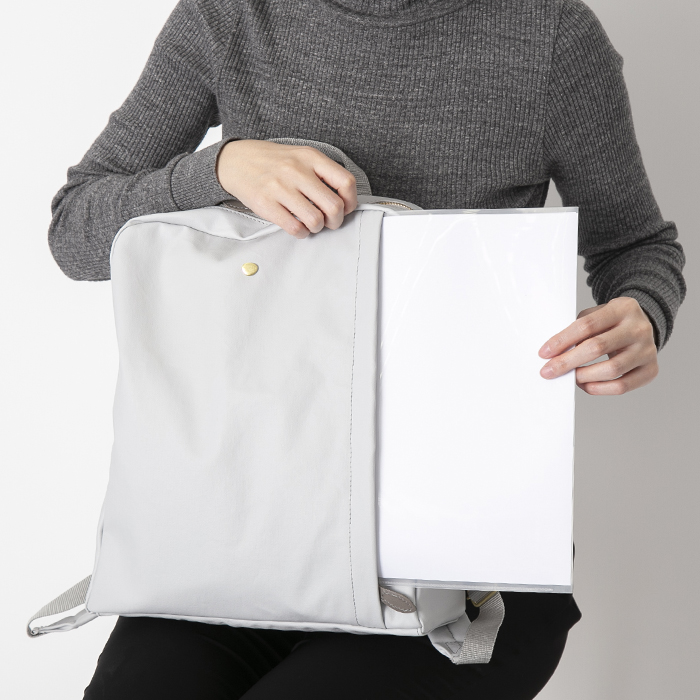 Neutral Gray/ジェーン PCが入る薄型軽量リュック