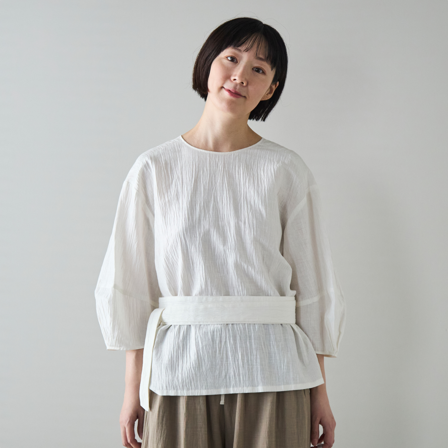 Kilka/2WAYシャーリングブラウス