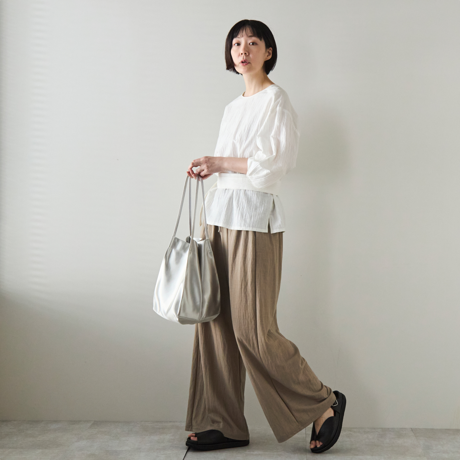 Kilka/2WAYシャーリングブラウス
