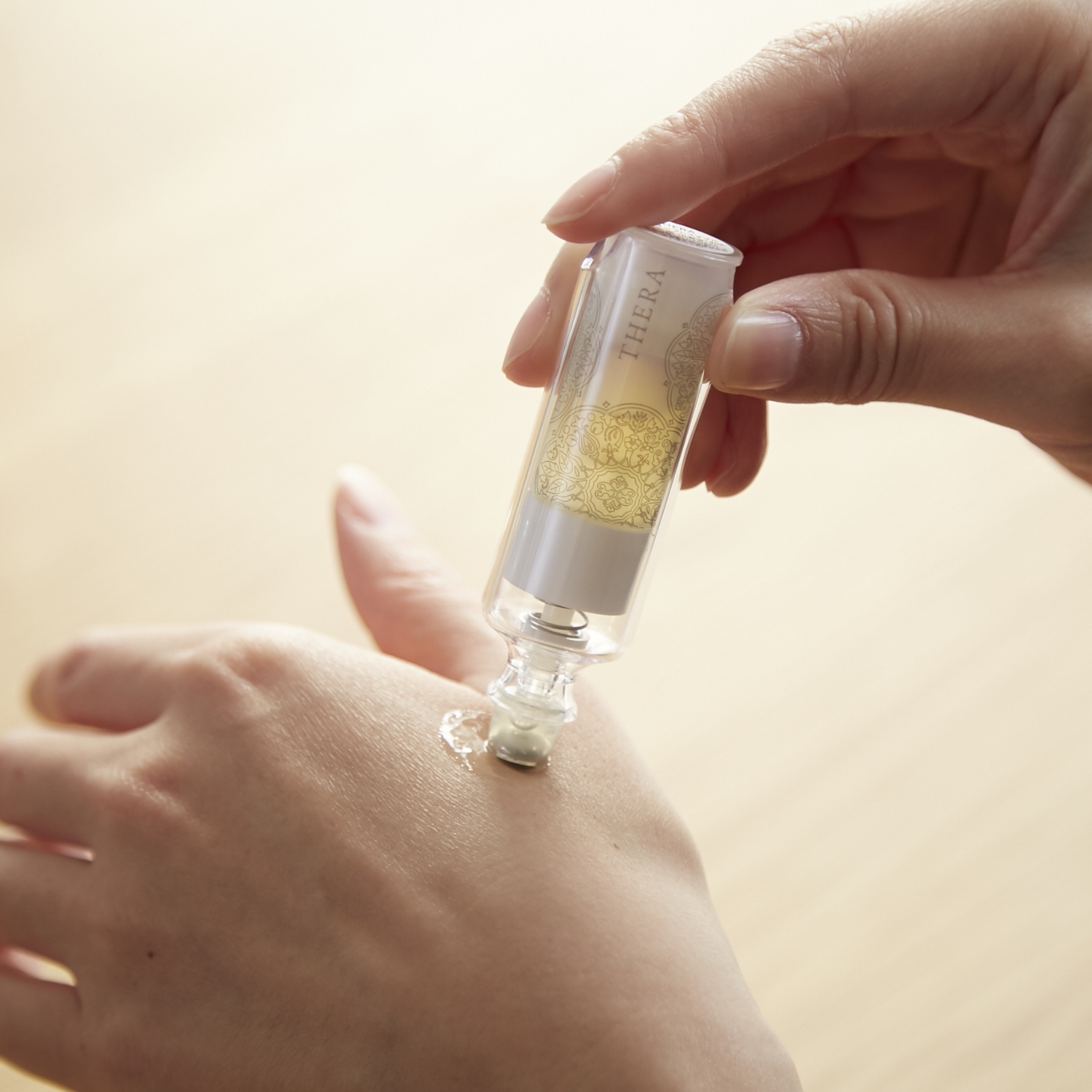 THERA/Kampo Tsubo Oil オイルカートリッジ