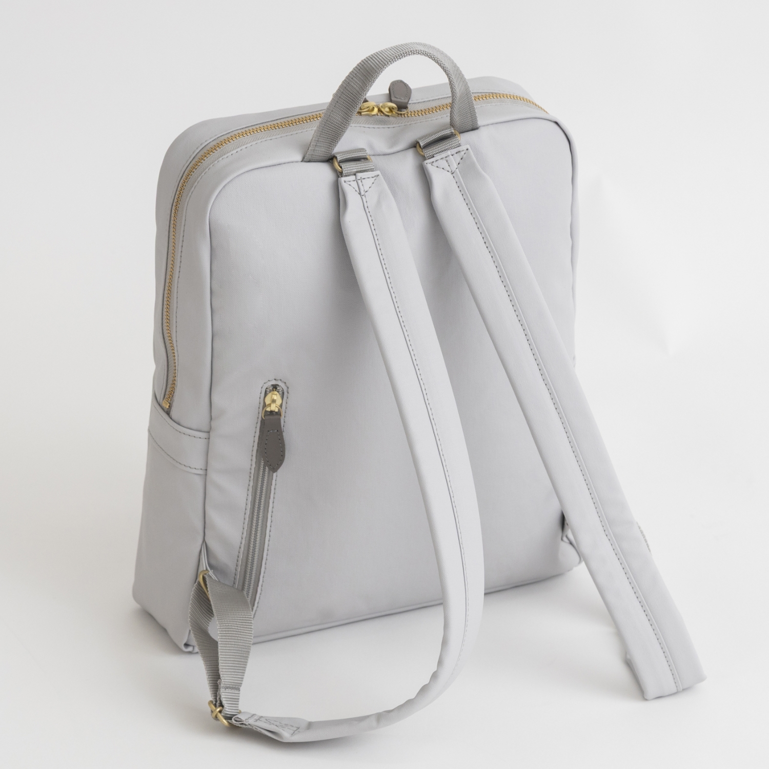 Neutral Gray/ジェーン PCが入る薄型軽量リュック