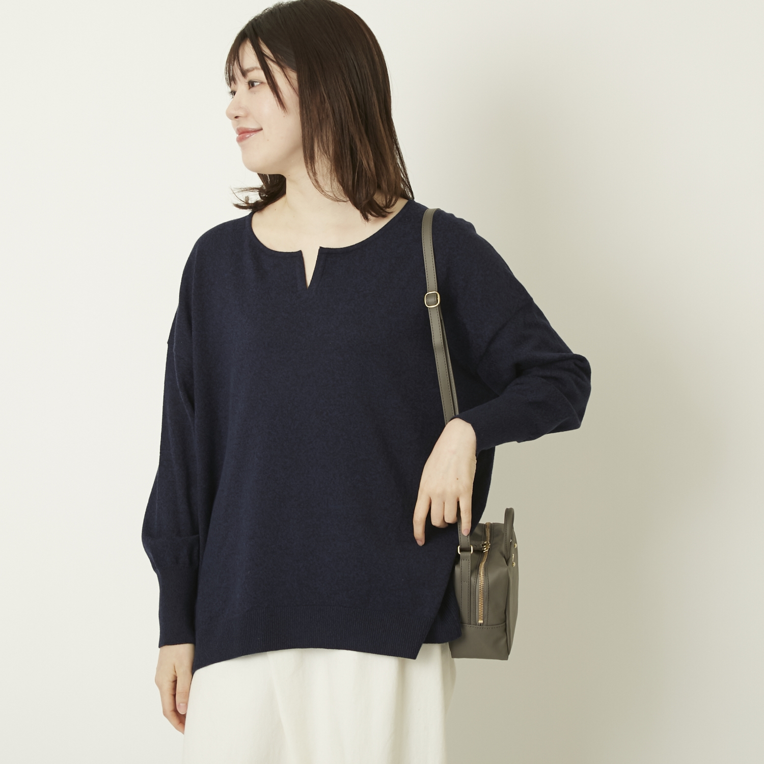 DRESS HERSELF/シルクコットン キーネックセーター