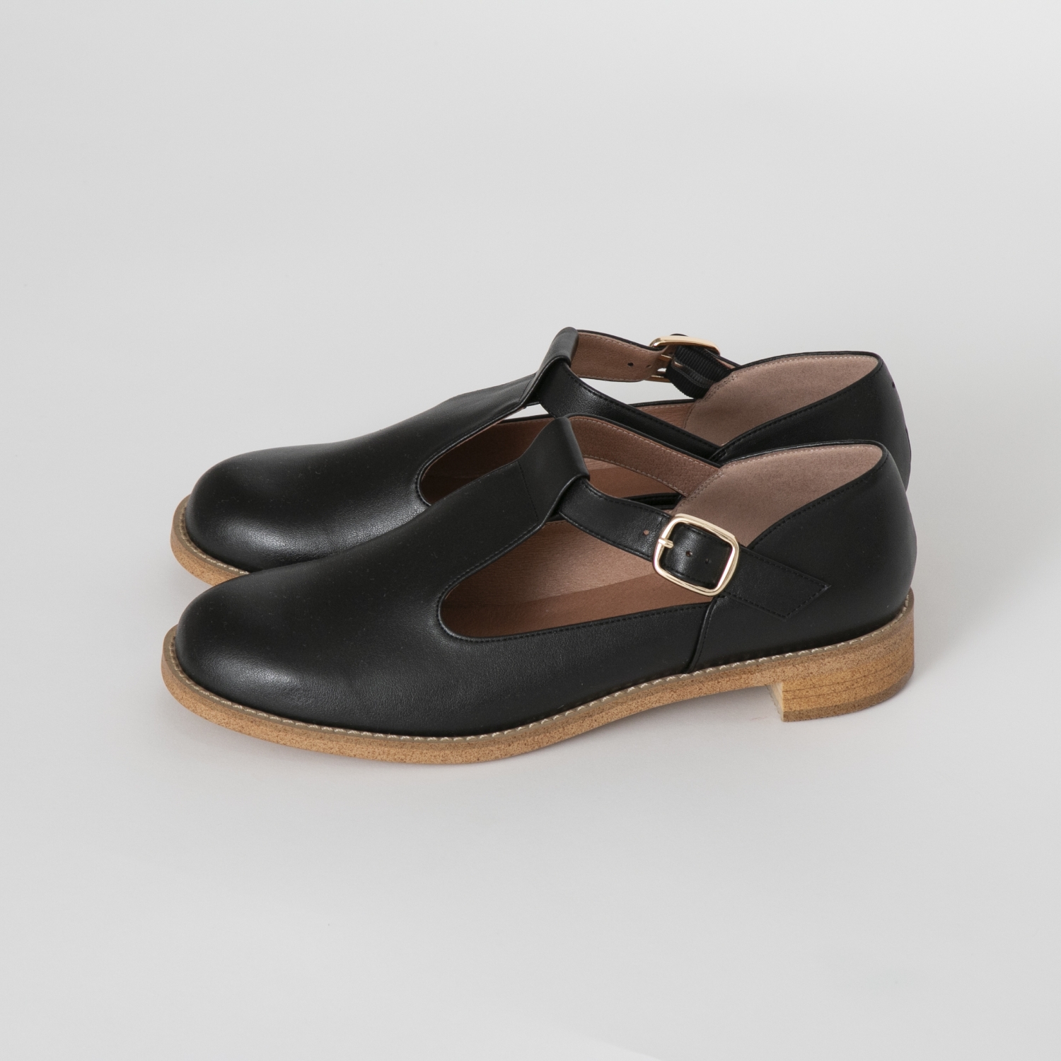 SHOESbakery/Tストラップレザーシューズ （リサイクル素材） -【当店 