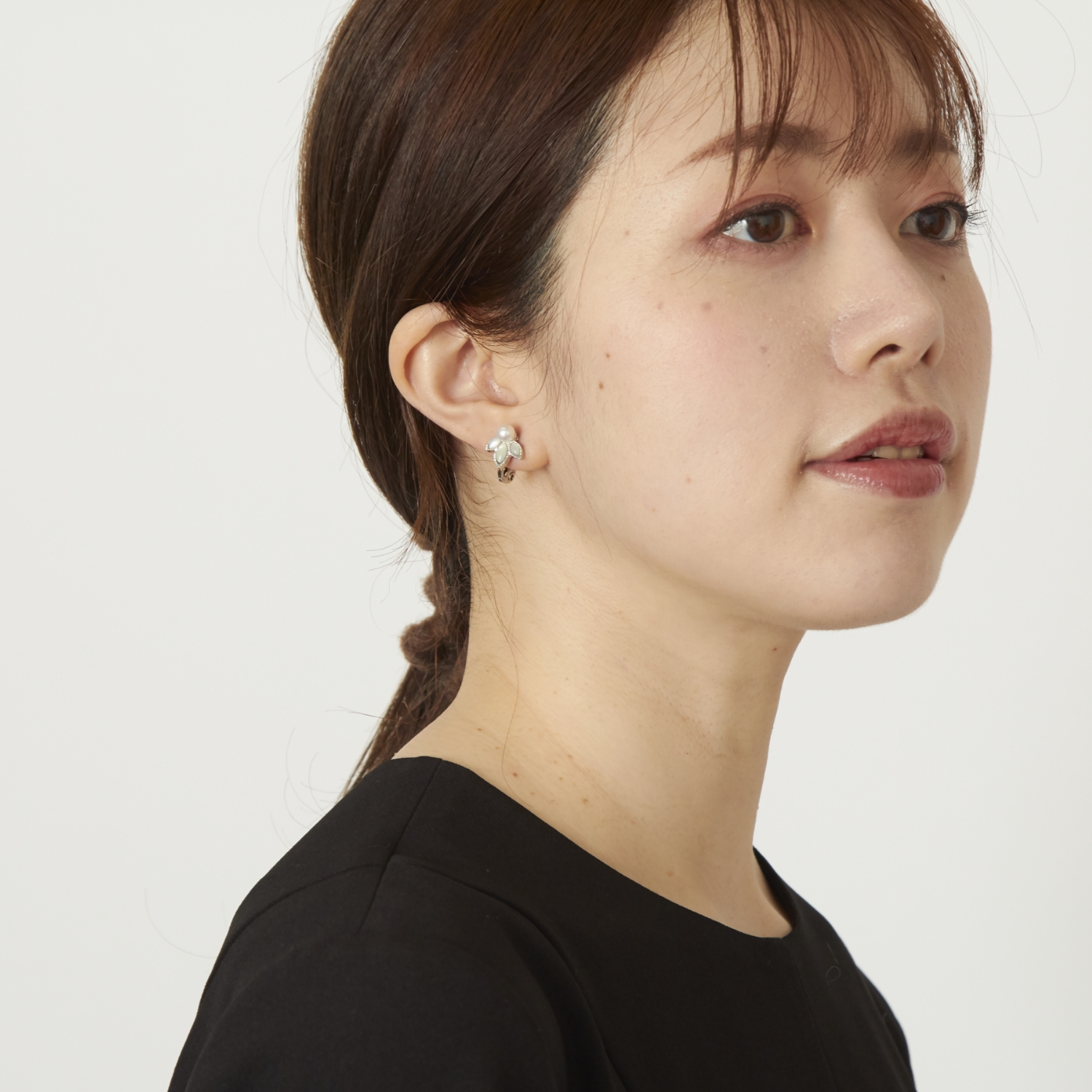 美品 アクセサリー オヌキ イヤリング 白蝶真珠 京王百貨店 2006年購入 K18 ゴールド 葛D0513-2 WALNUT K18白蝶真珠バロック大きさ14㎜イヤリングG4752