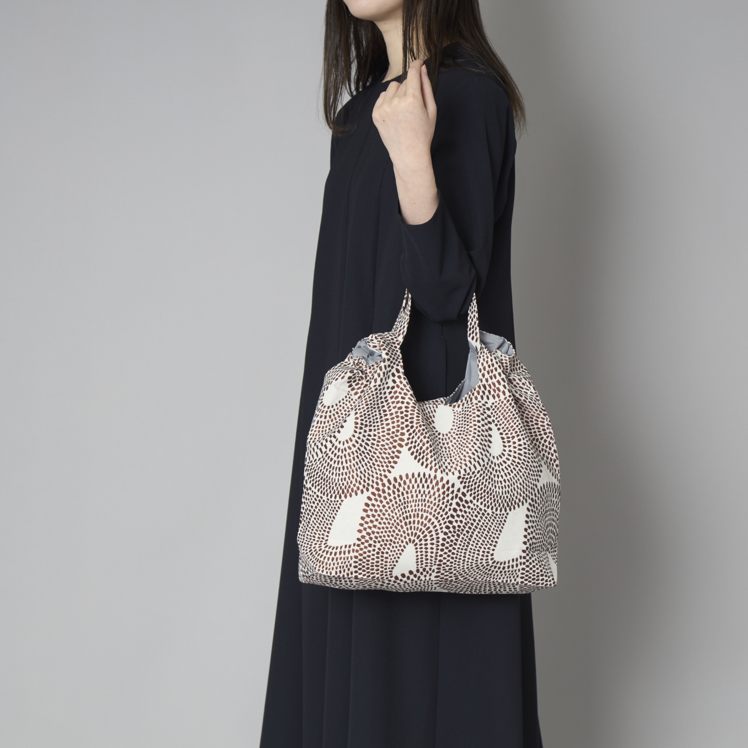 charm/シャーリングバッグ L ティンガリ -軽くて丈夫でたっぷり入る 