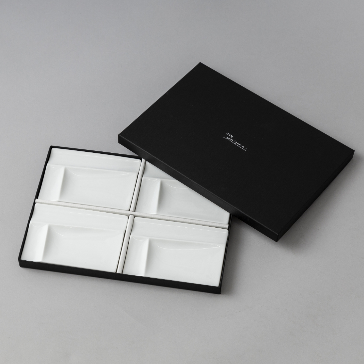 miyama./isola パレットプレートS 4pcsセット -一枚でマルチに miyama./isola パレットプレートS 4pcsセット -一枚でマルチに