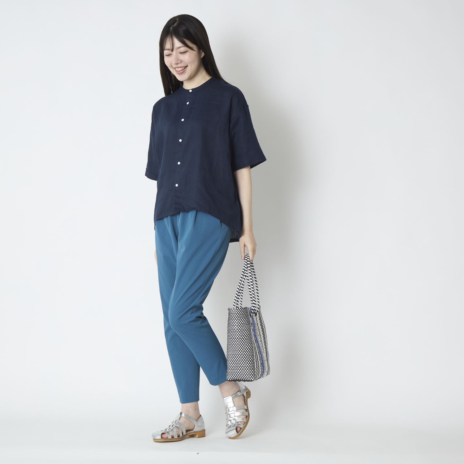 TUTIE./リネンのバンドカラーハーフスリーブブラウス -汗ばむ季節に 