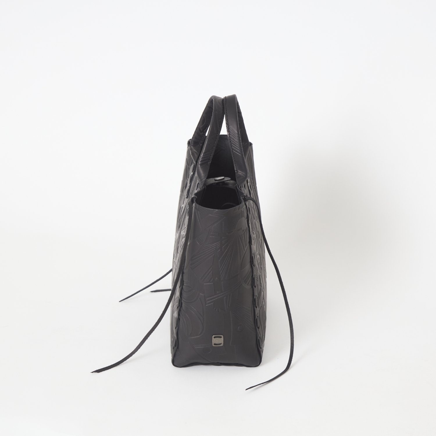 POMTATA/SAKU TOTE