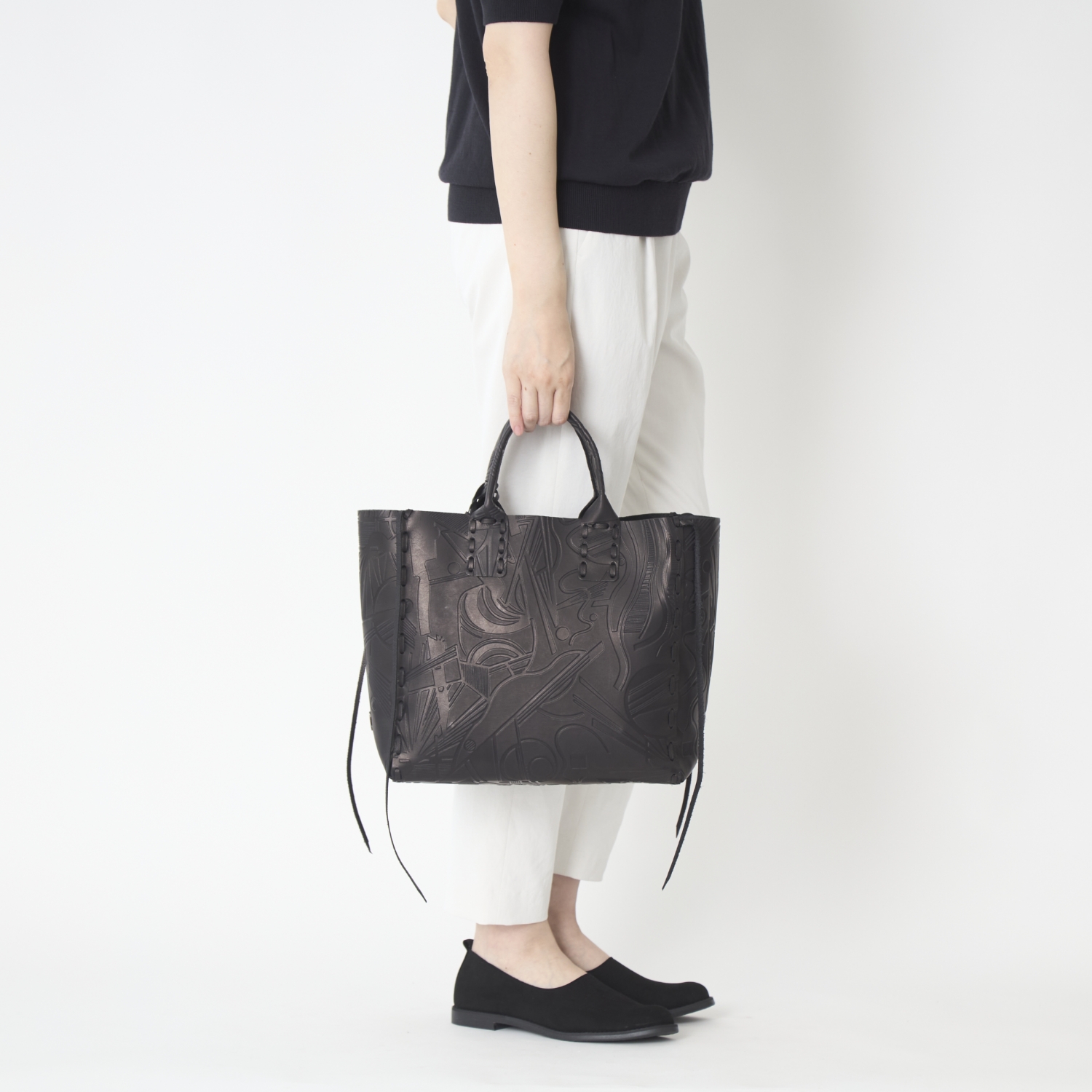 POMTATA/SAKU TOTE