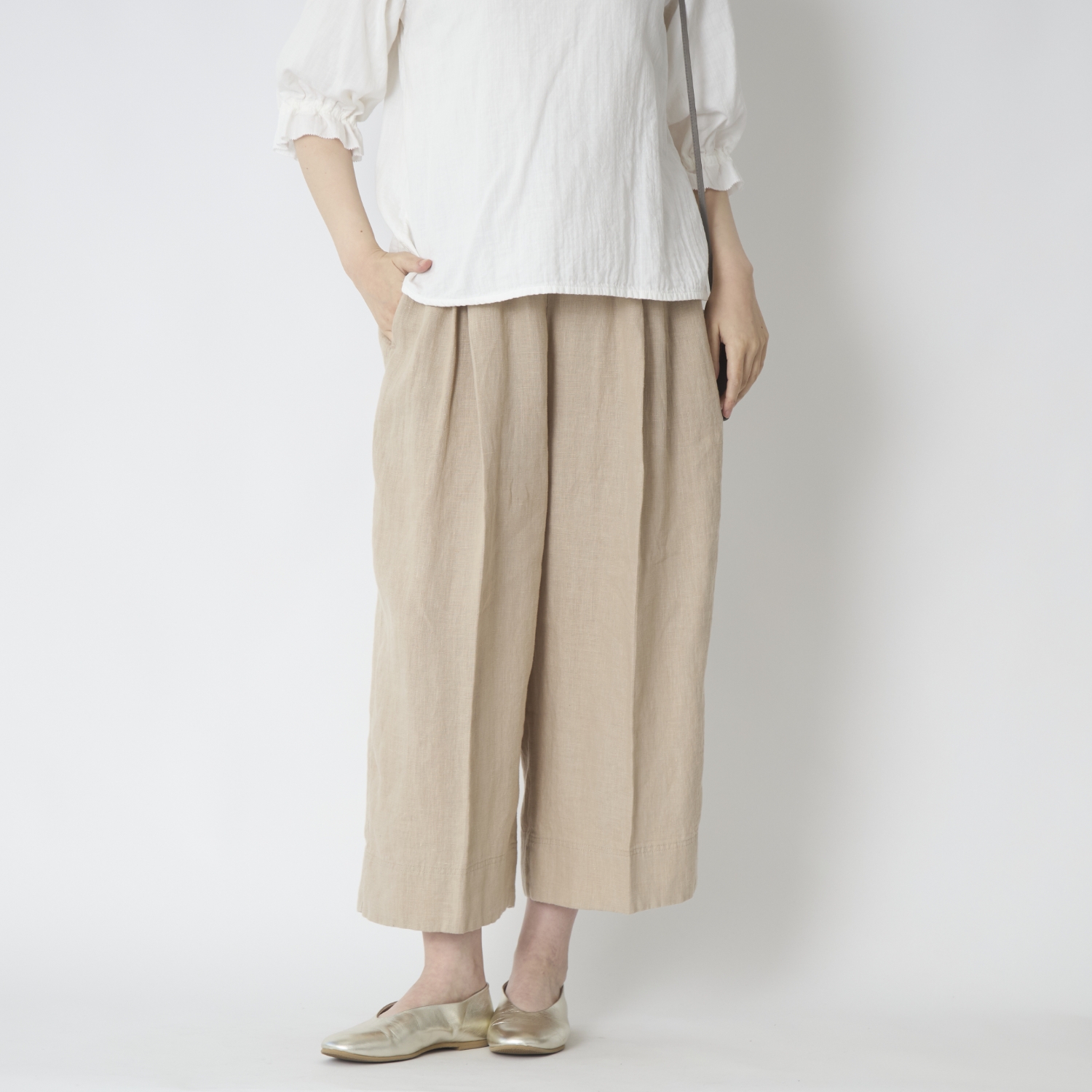 ☘️未使用　萌 moyuru パンツ リネン100% ゆったりデザイン♪ 美品 萌 MOYURU 麻100% パンツ リネン グレー ゆったり - メルカリ