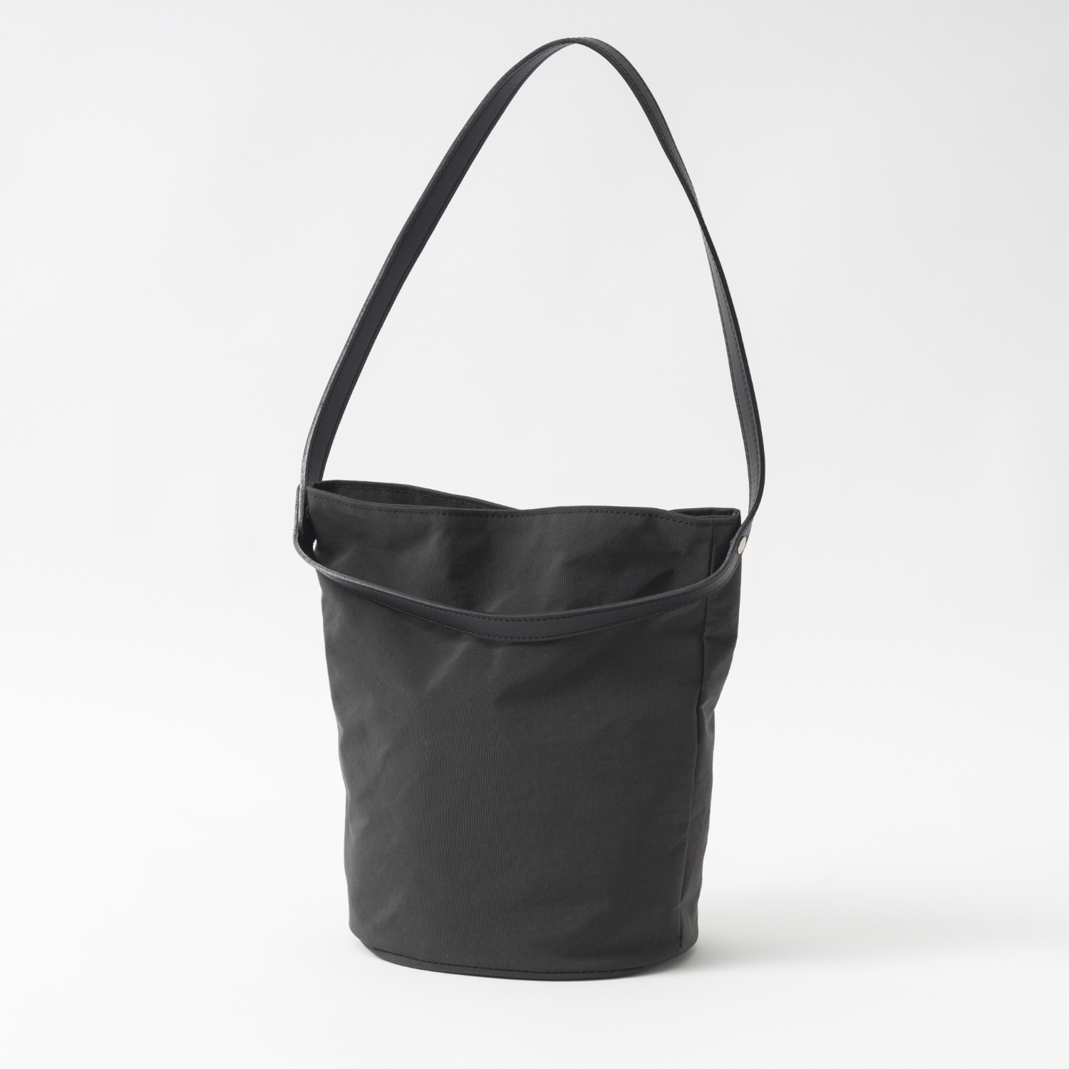 URUKUST/TWIST-Bucket Small