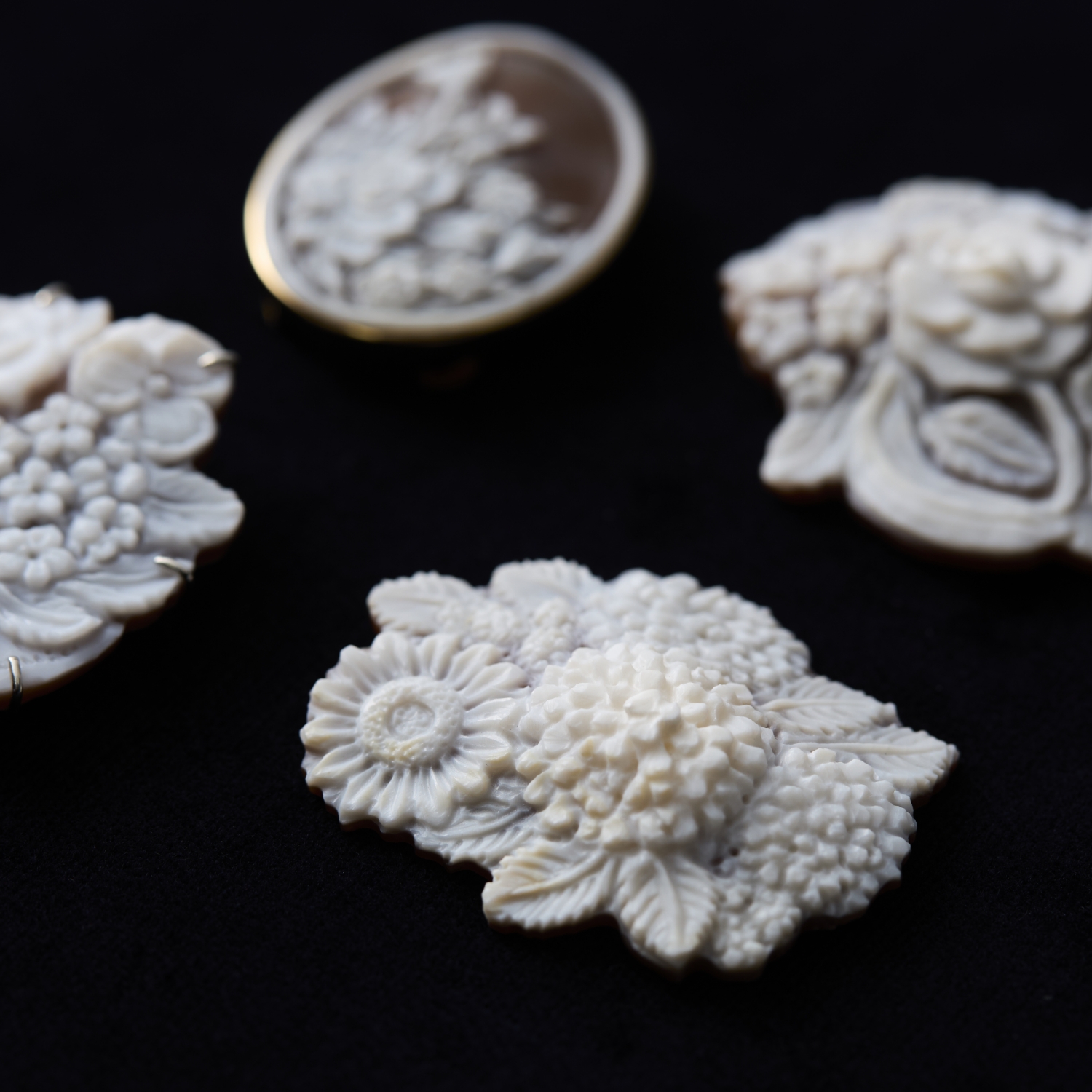 La mascotte cameo collection/ローランボーニッシュコラボレーション　2WAYブローチ