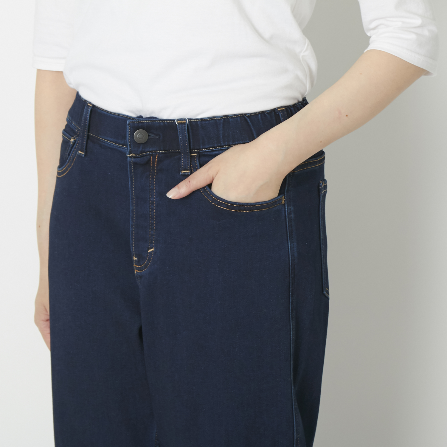 WESTWOOD OUTFITTERS/DENI WARM マムフィットジーンズ -足のシルエット 