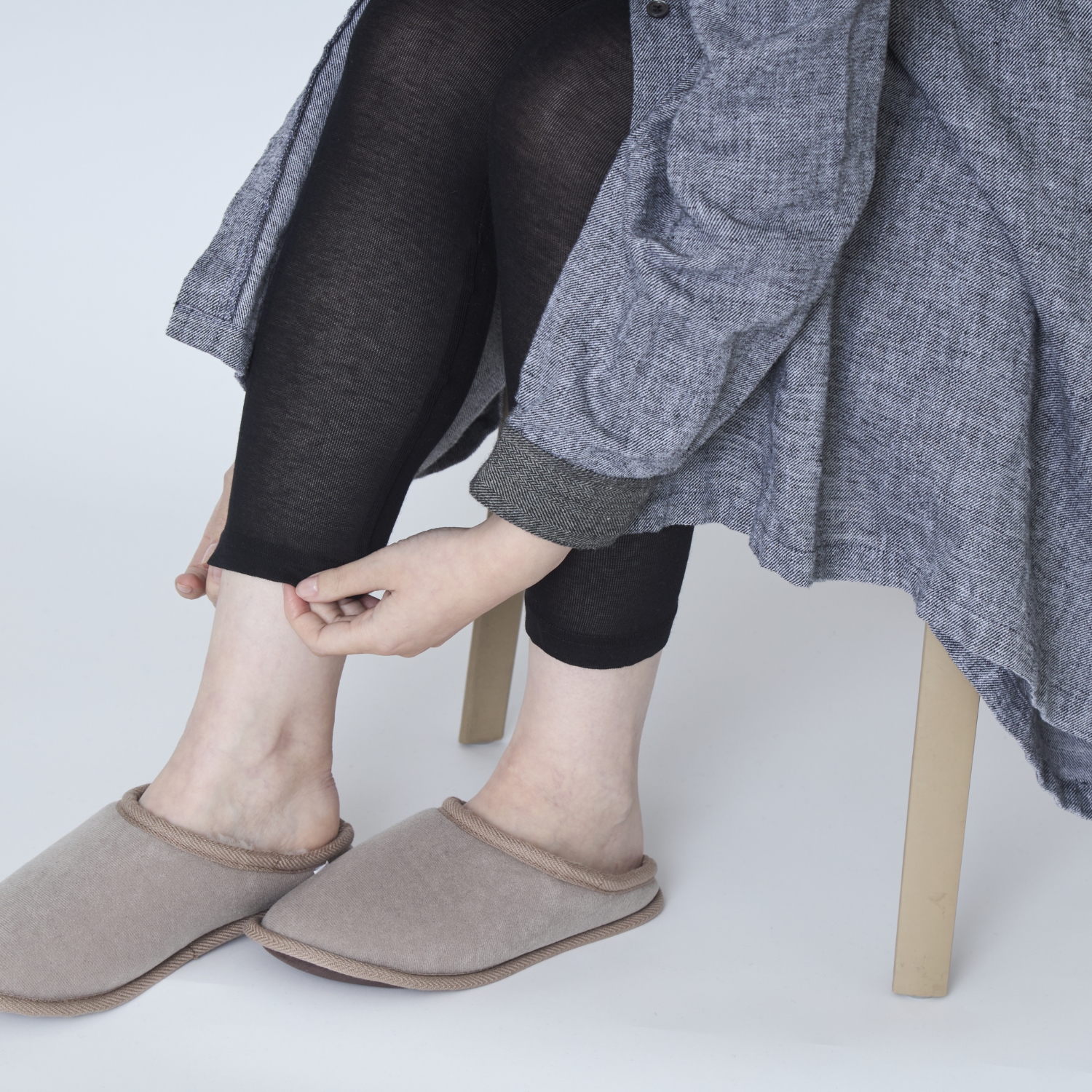 MALYNE SILK/肌側シルク100%インナー エアリーロングボトム