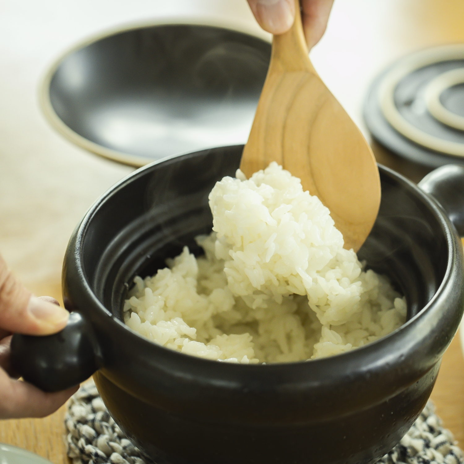 弥生陶園/丸ごはん土鍋 4合