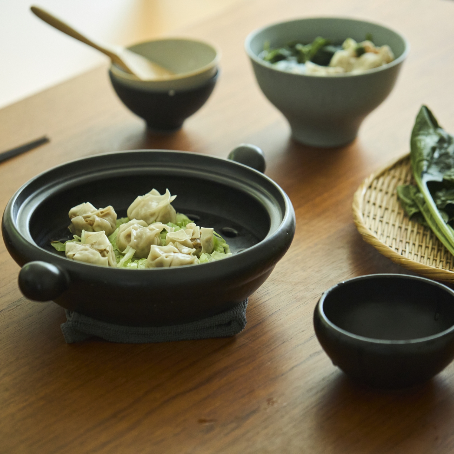 弥生陶園/丸土鍋（むしスノコ付き） 8号