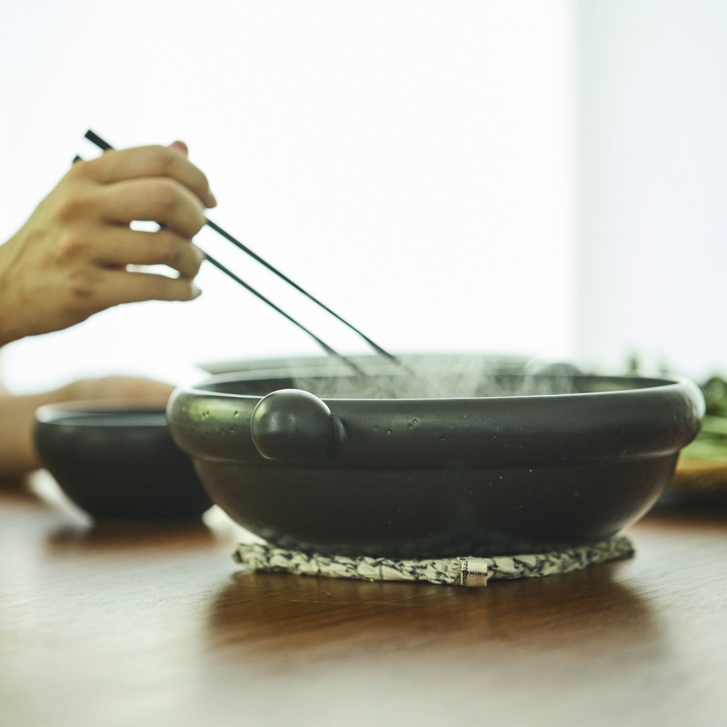 弥生陶園/丸土鍋（むしスノコ付き） 8号