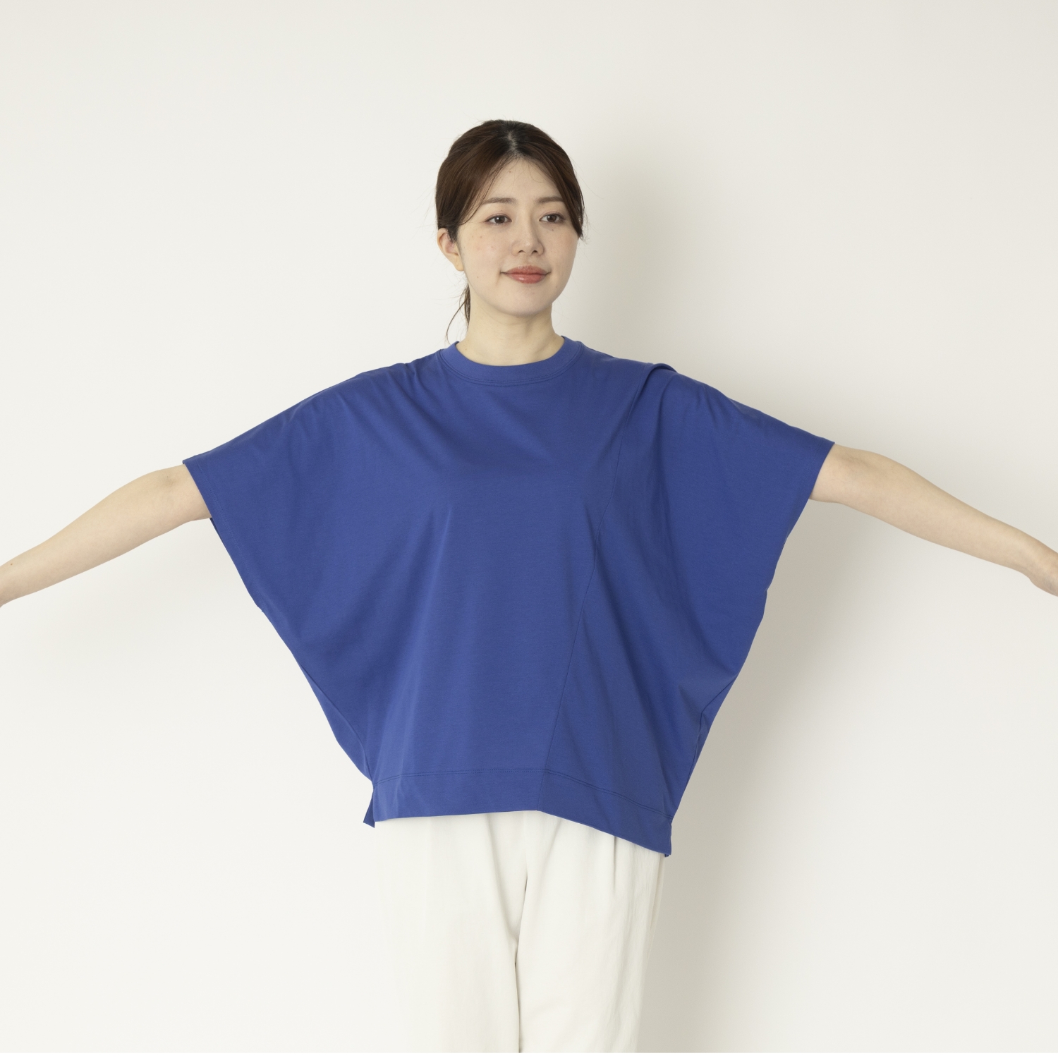 Kilka×assiette涼しくてすっきり見えが叶うアシンメトリーカットソー