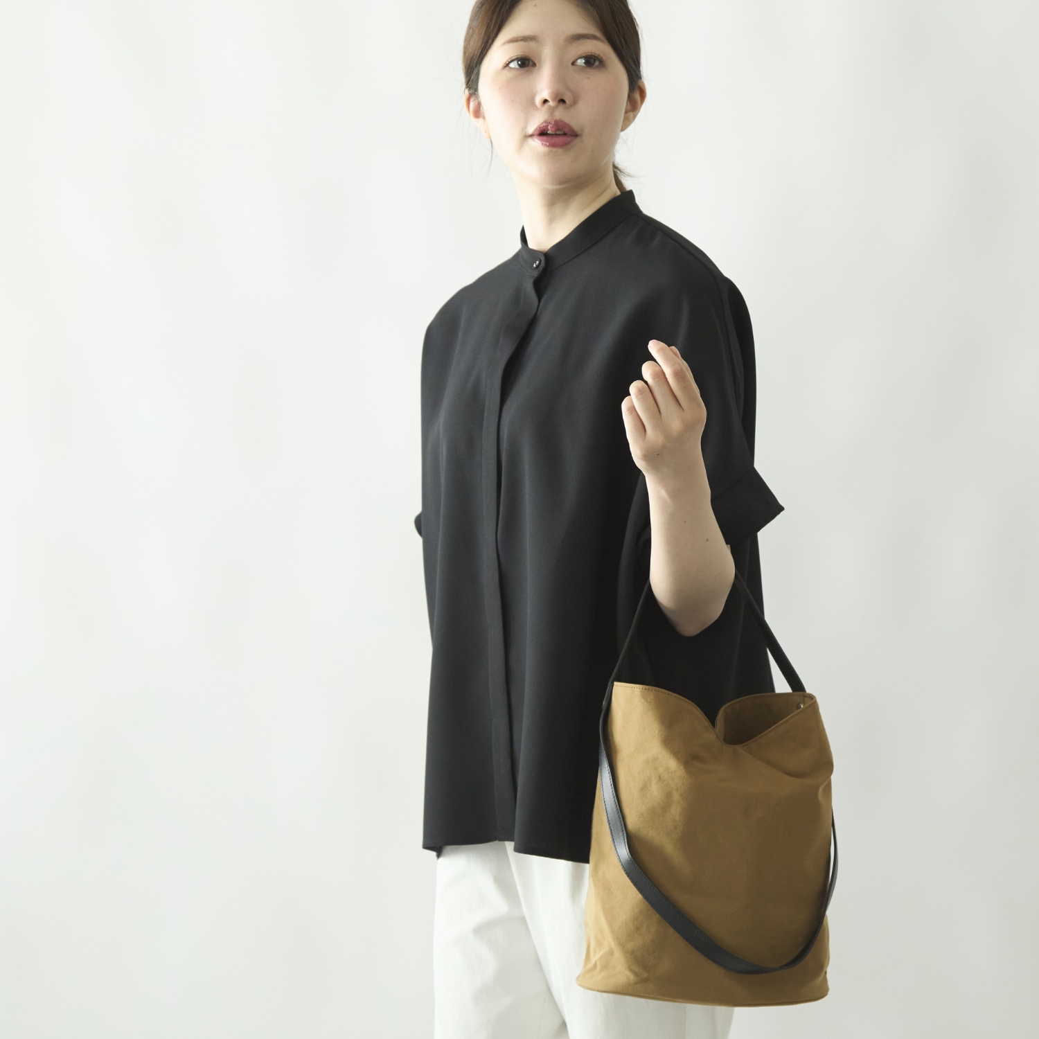.URUKUST/TWIST-Bucket Medium