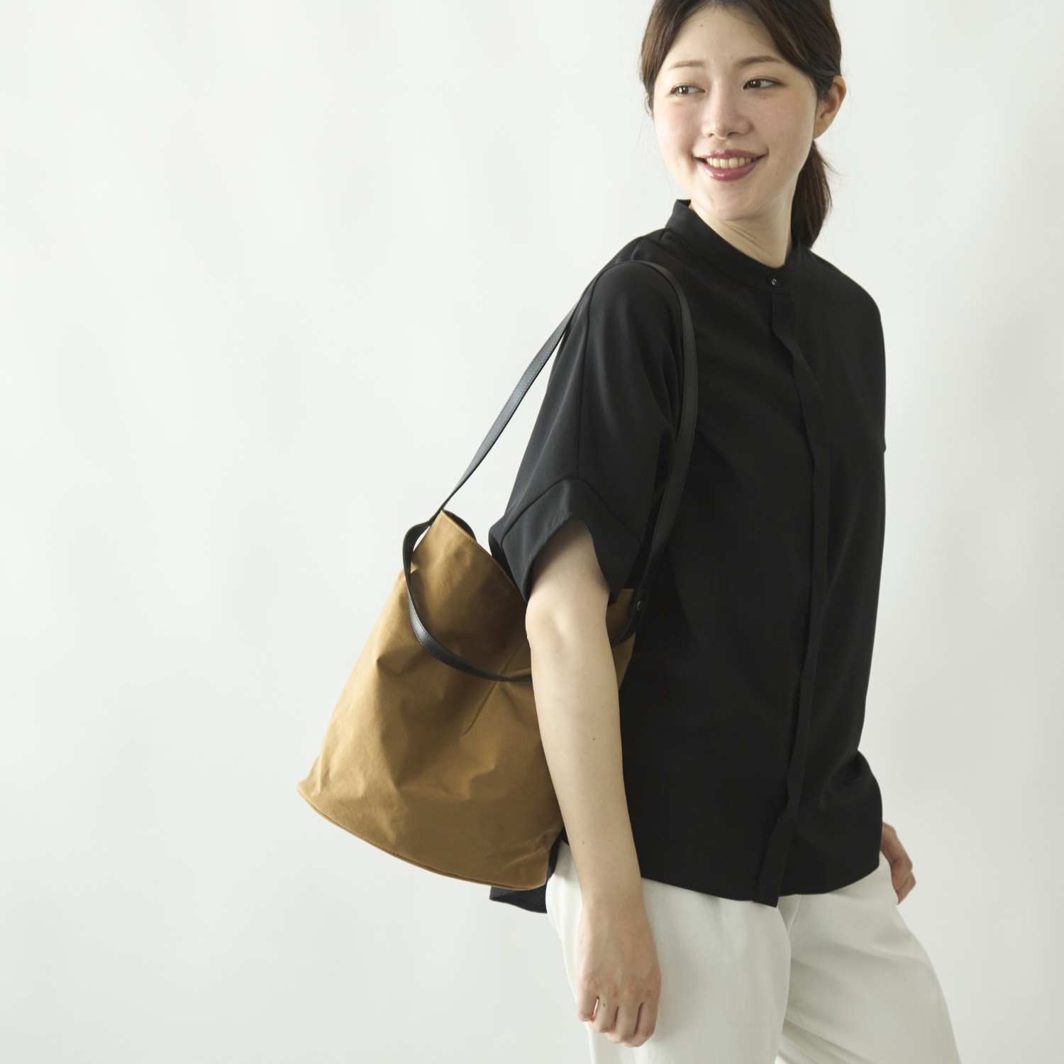 .URUKUST/TWIST-Bucket Medium