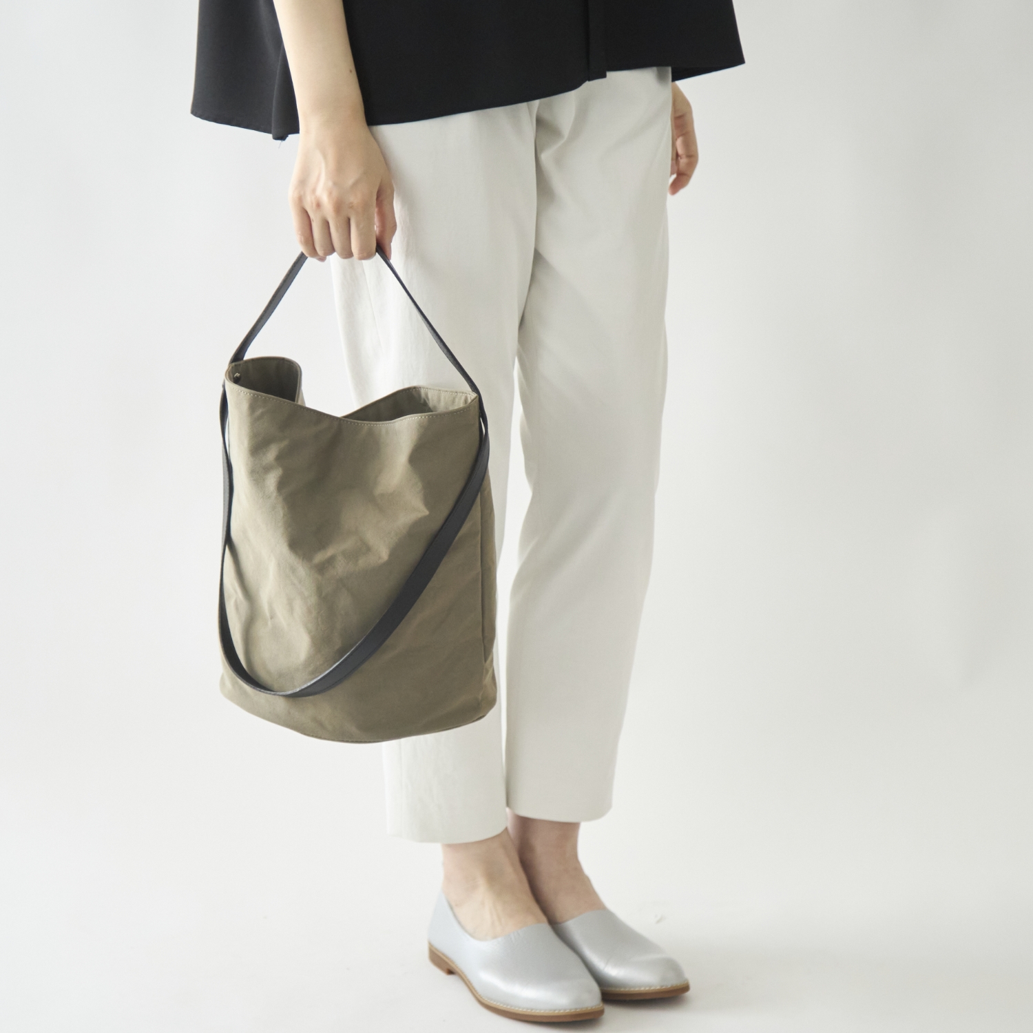 .URUKUST/TWIST-Bucket Medium