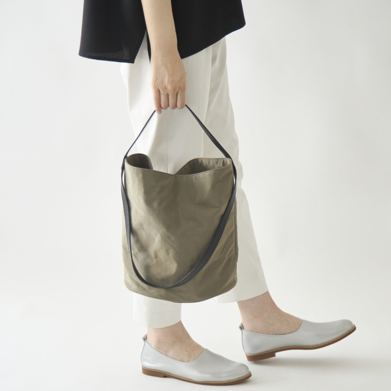 .URUKUST/TWIST-Bucket Medium
