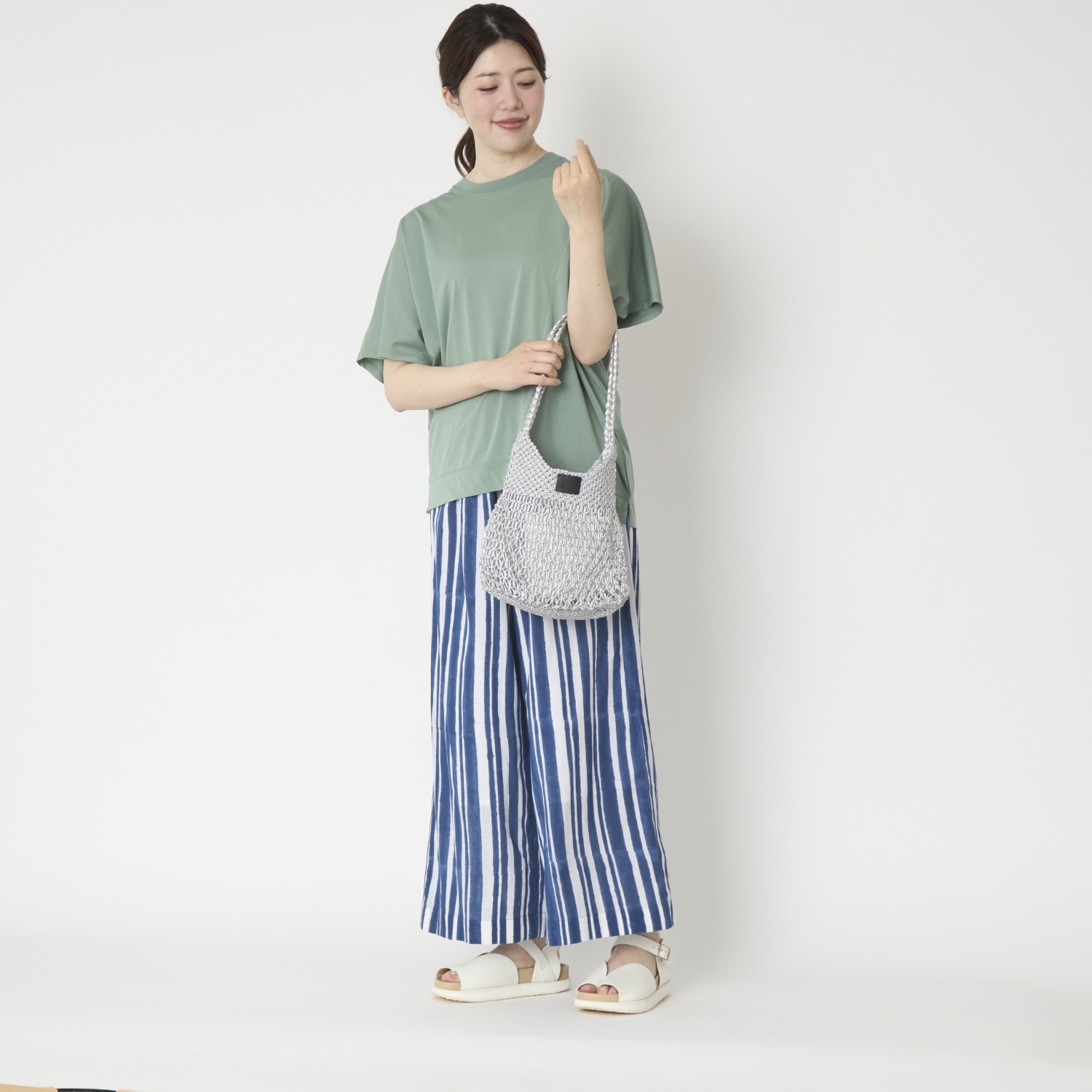 Swaraj/手編みのメタリックマクラメOVAL TOTE