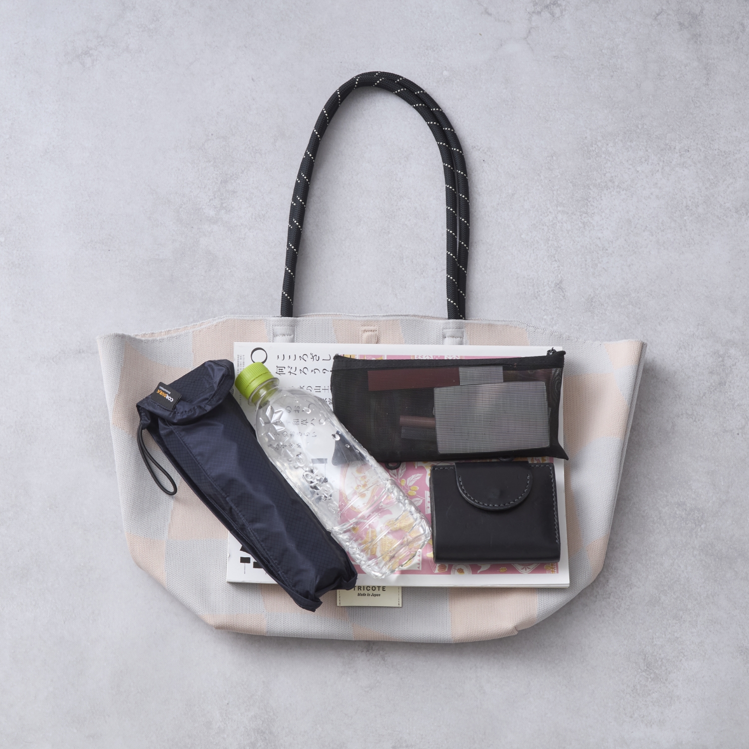TRICOTE/HALF MESH KNIT BAG -軽くて映えて食い込まない主役級ニット 