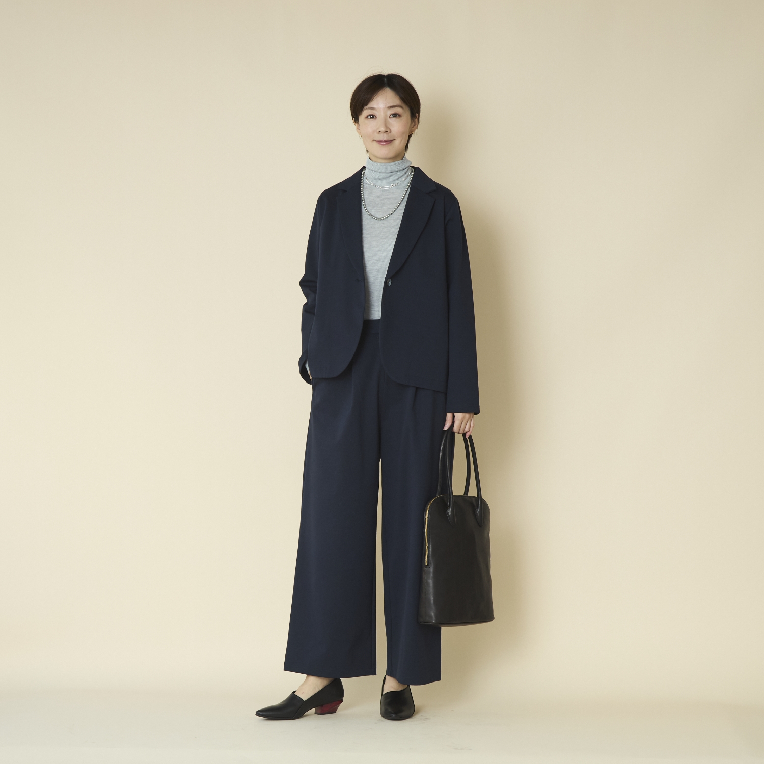 Kilka/ONとOFFをつなぐ、よく伸びる楽ちんジャケット