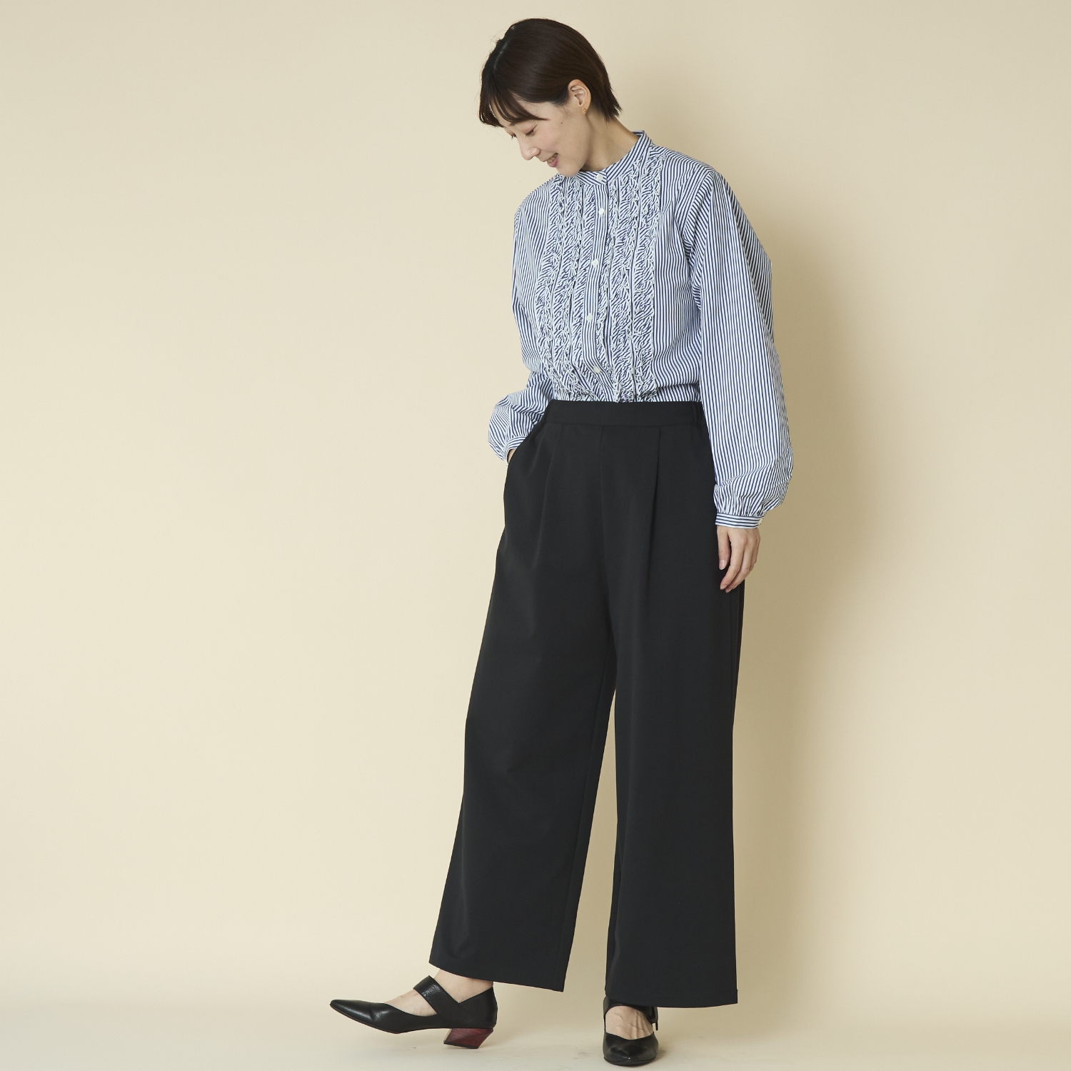 Kilka/ONとOFFをつなぐ、よく伸びる楽ちんパンツ