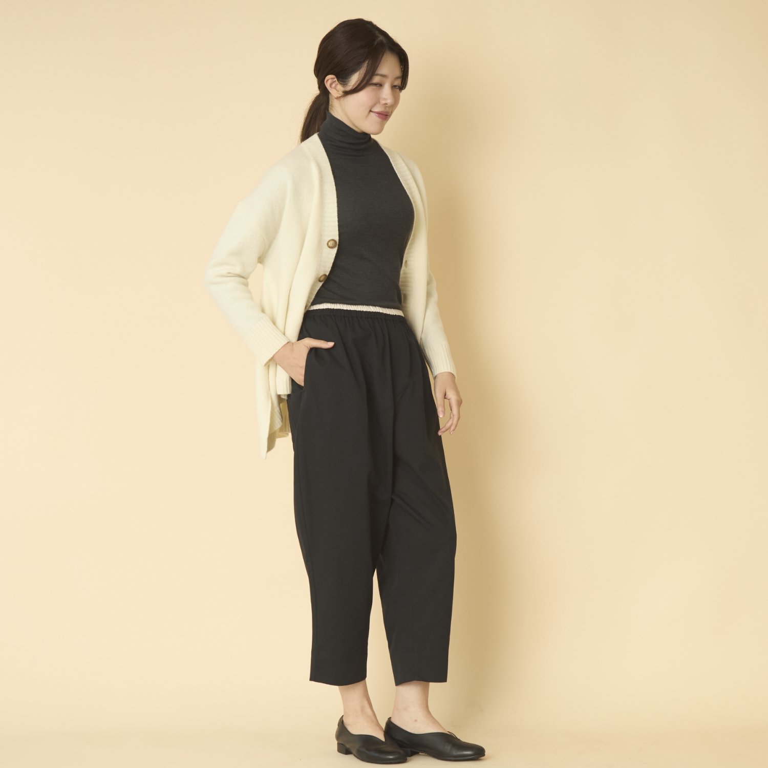 TUTIE./ピーチ起毛コットンセルロースクロップドパンツ