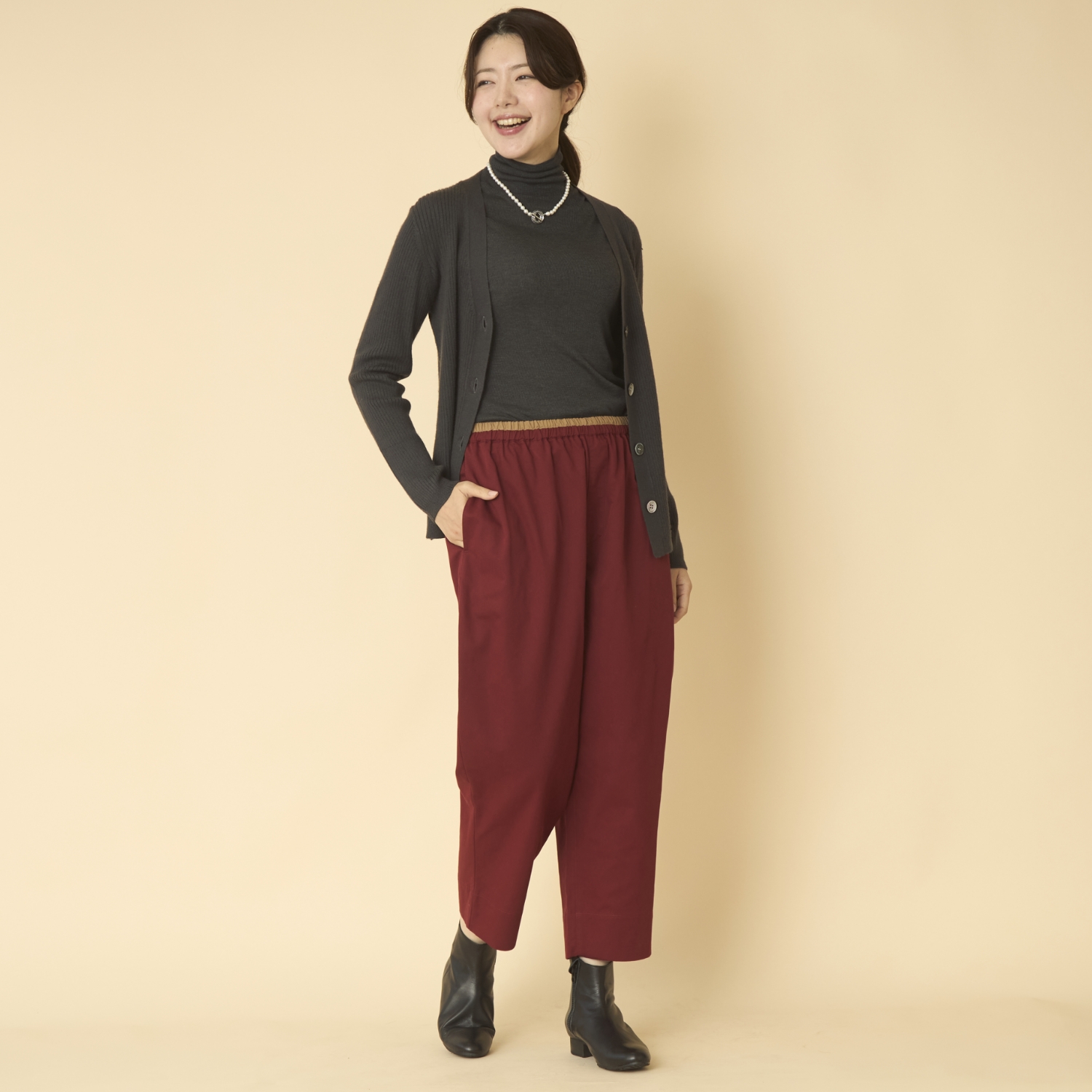 TUTIE./ピーチ起毛コットンセルロースクロップドパンツ