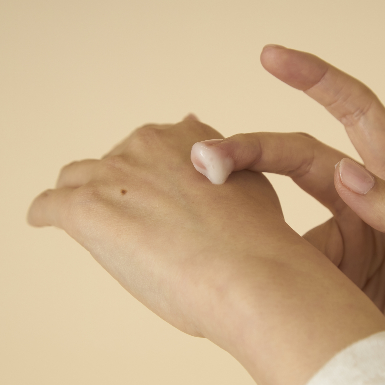 HOKEN/HONEYXハンドクリームハーバル