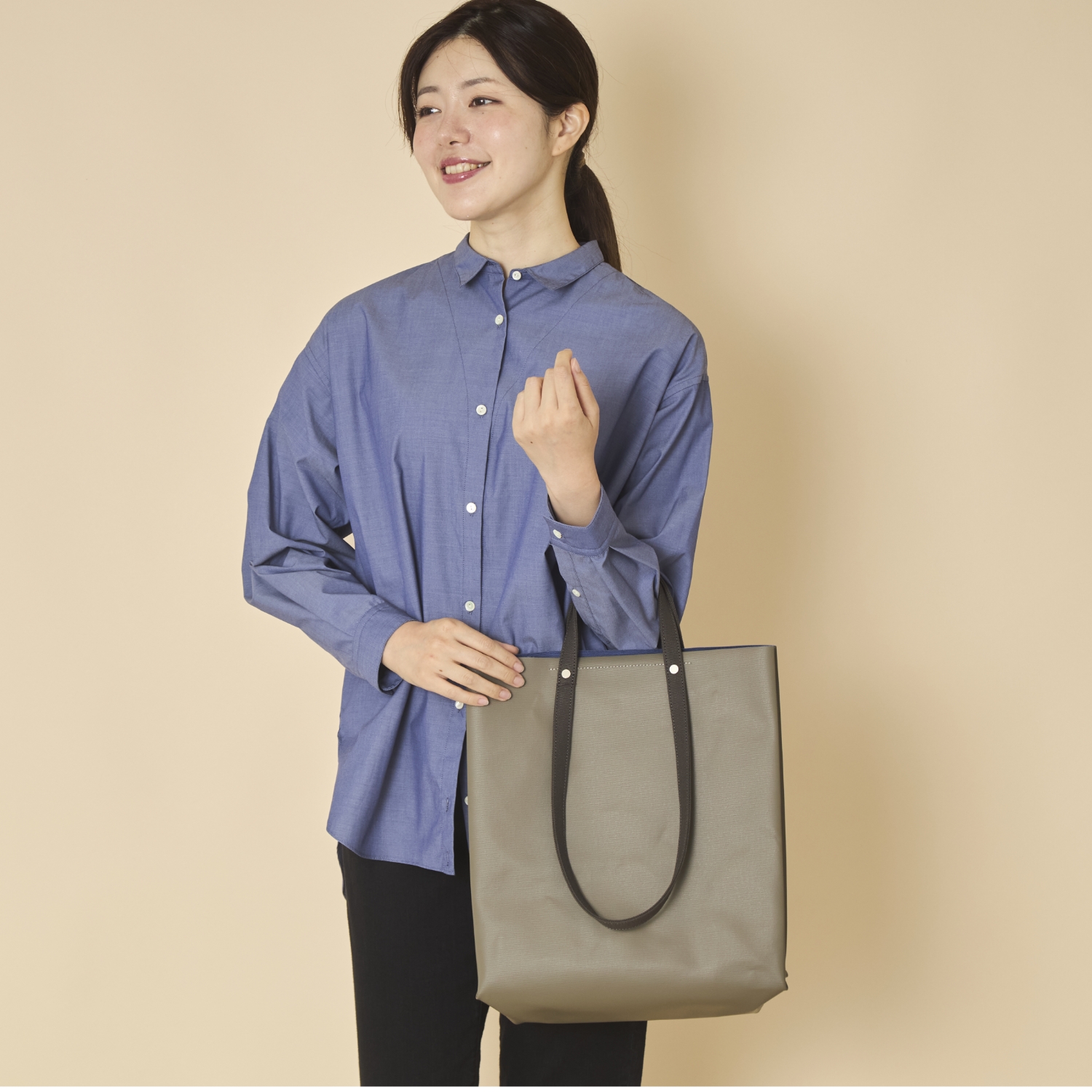 .URUKUST/TWISTLOOP-SHOPPER Medium
