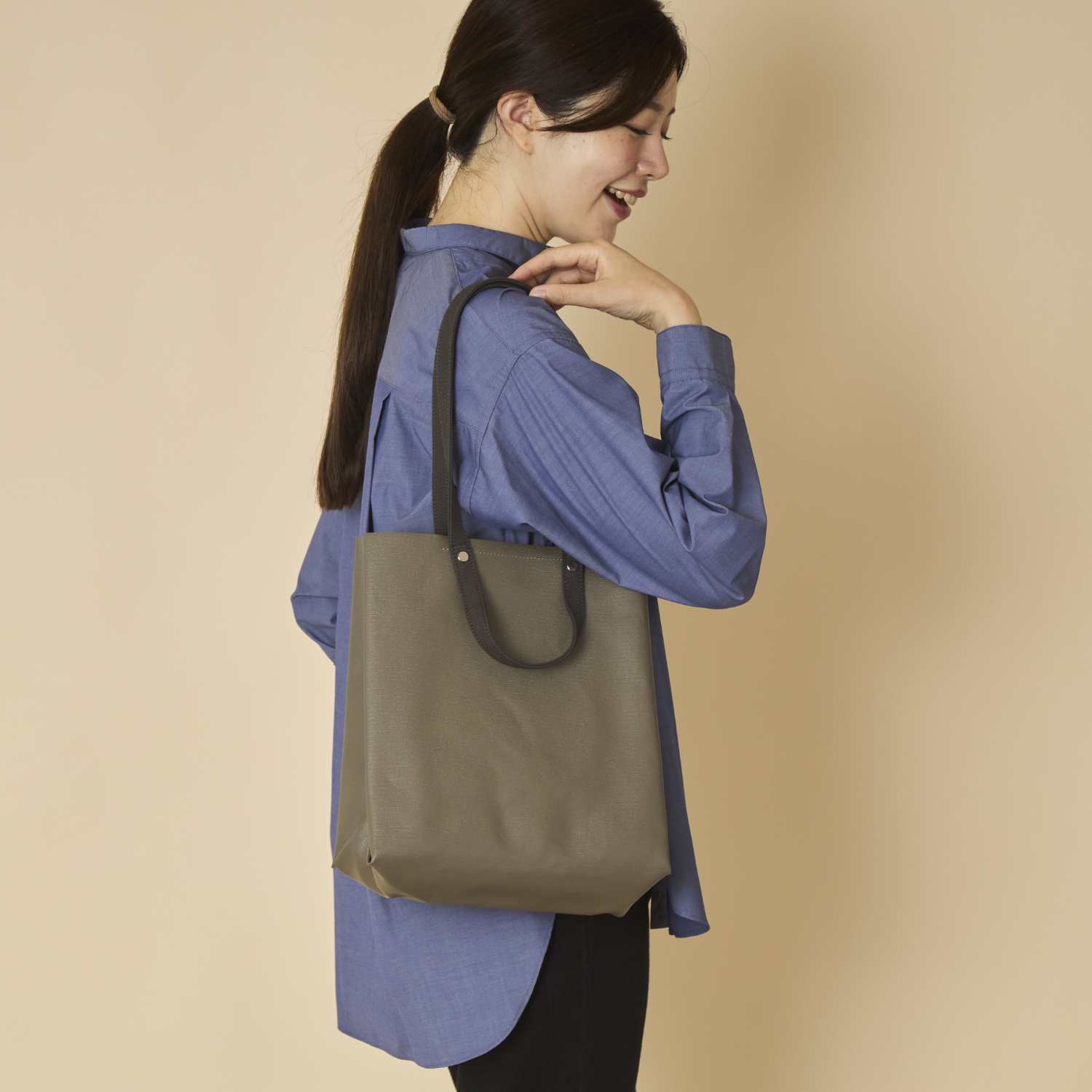 .URUKUST/TWISTLOOP-SHOPPER Small