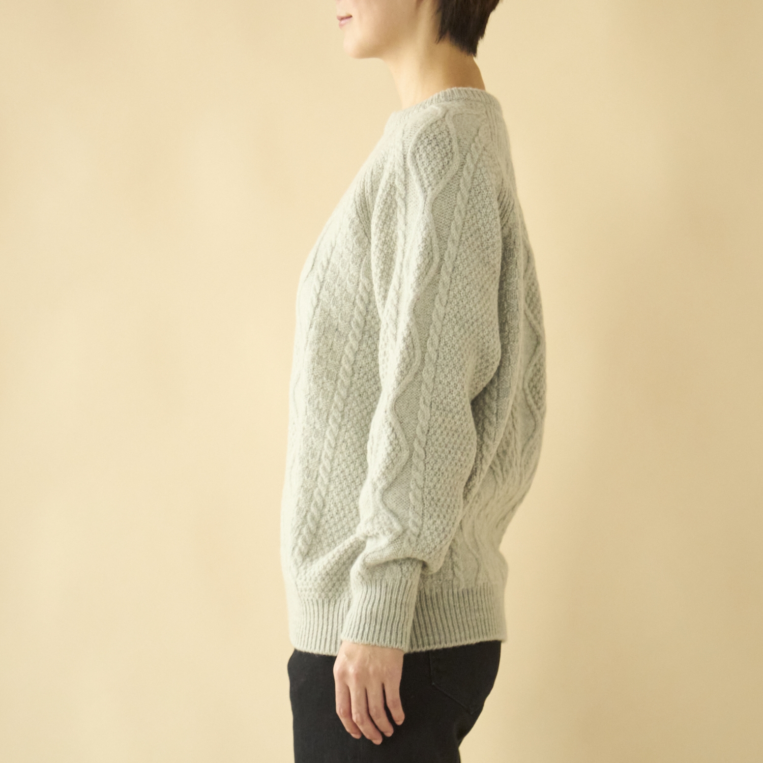 SAIFUKU/ウール100%アラン柄プルオーバー　キーネック