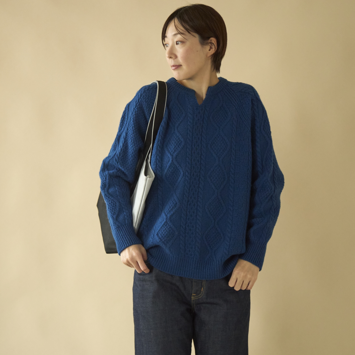 SAIFUKU/ウール100%アラン柄プルオーバー　キーネック