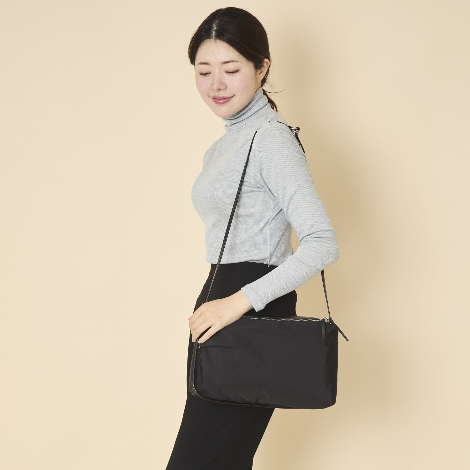 POMTATA/TORS FABRIC SHOULDER BAG