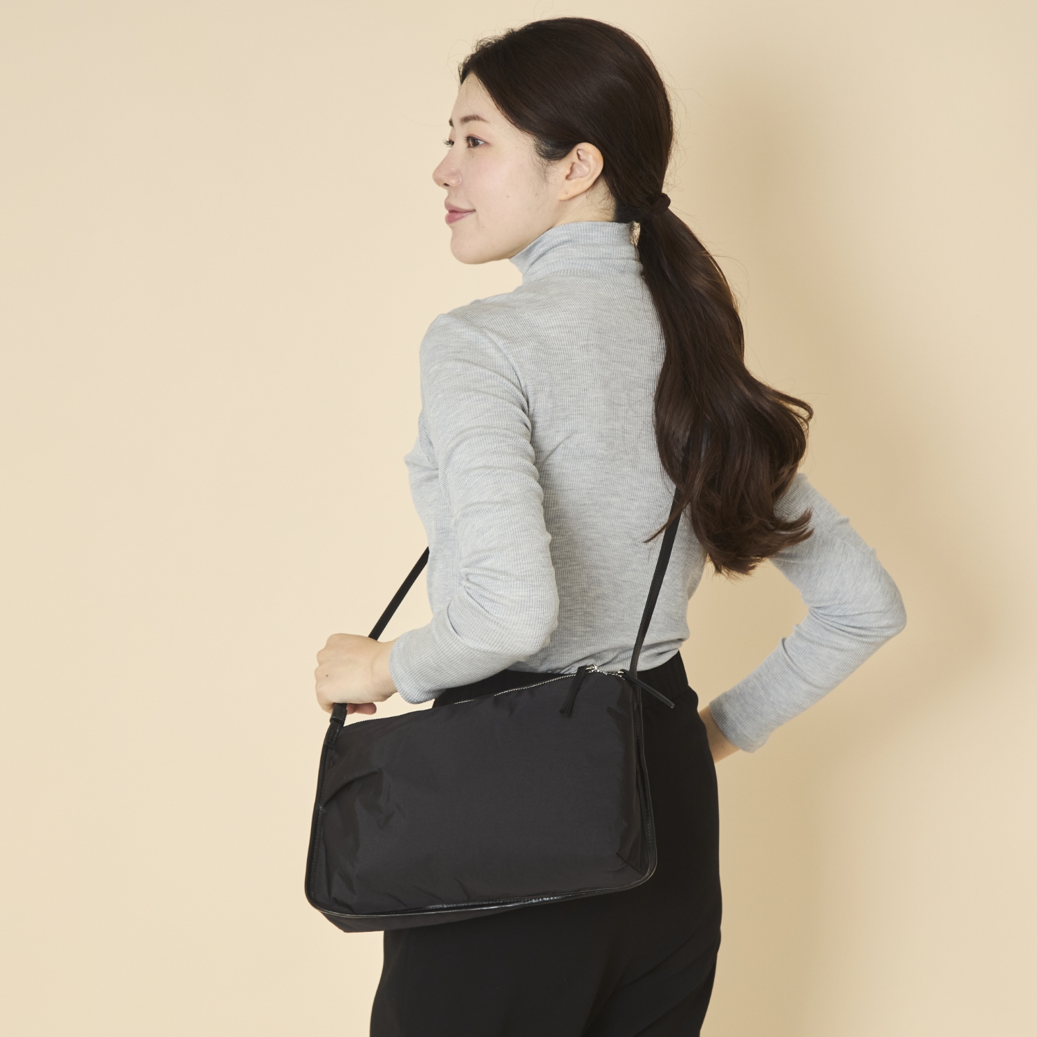 POMTATA/TORS FABRIC SHOULDER BAG