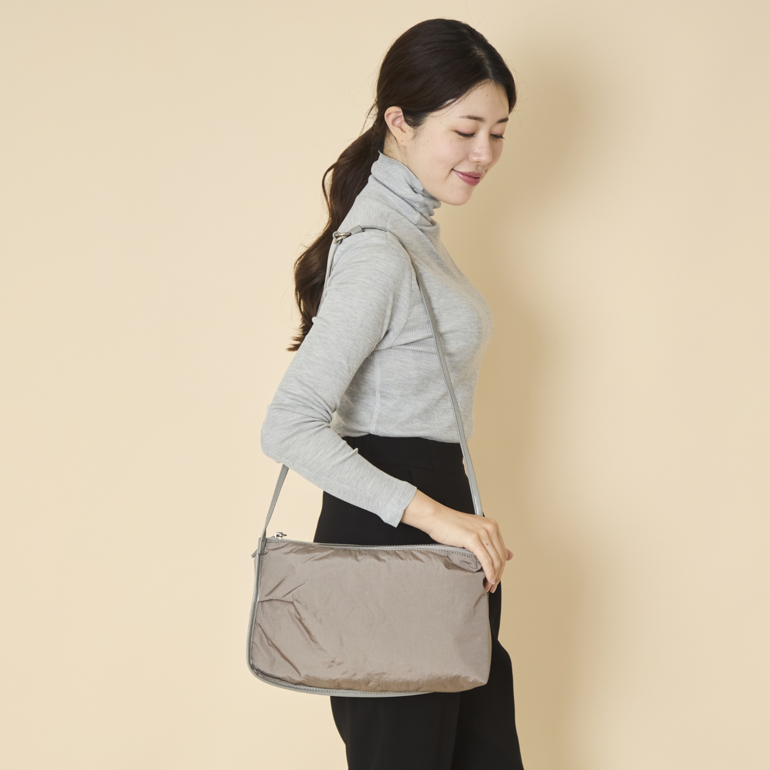 POMTATA/TORS FABRIC SHOULDER BAG