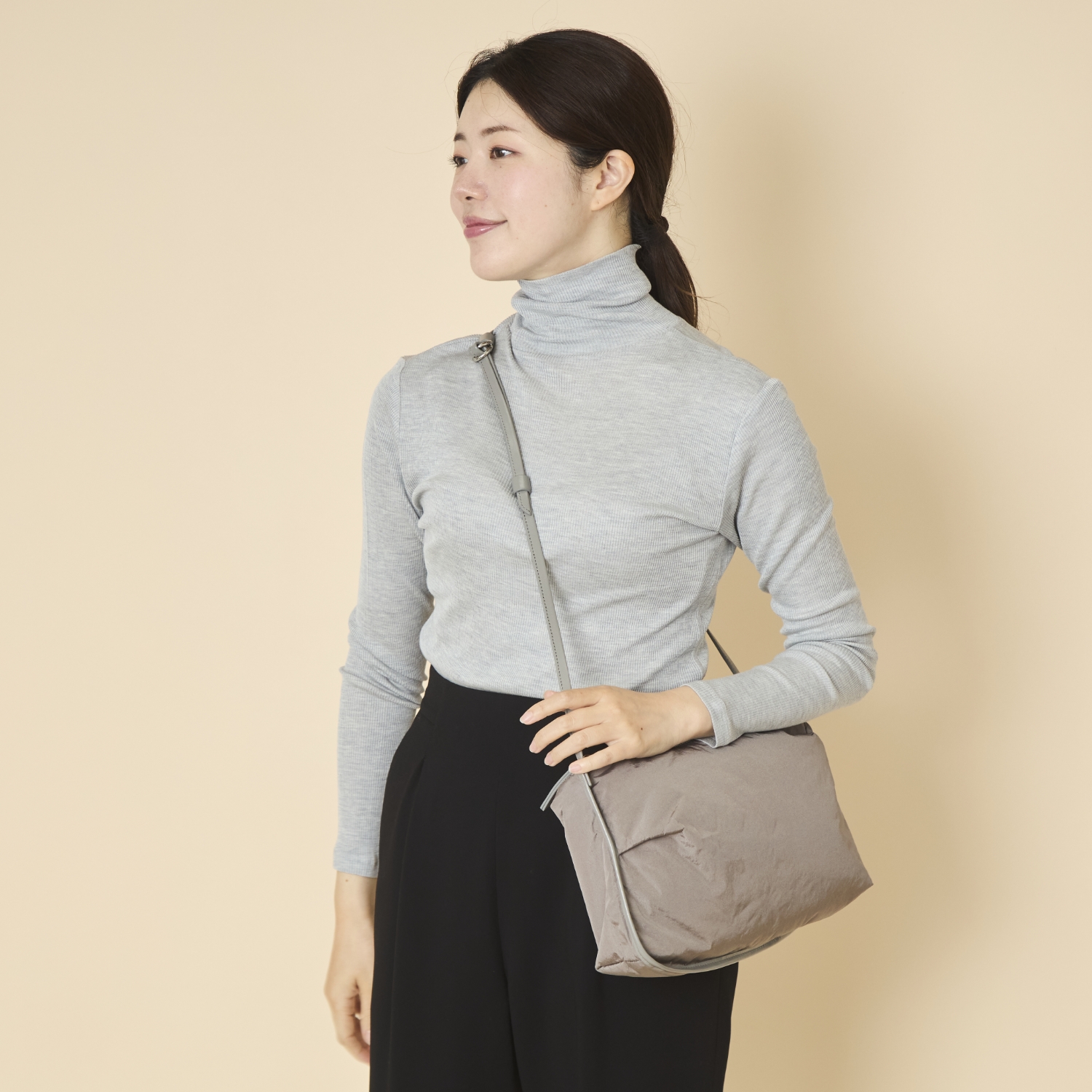 POMTATA/TORS FABRIC SHOULDER BAG
