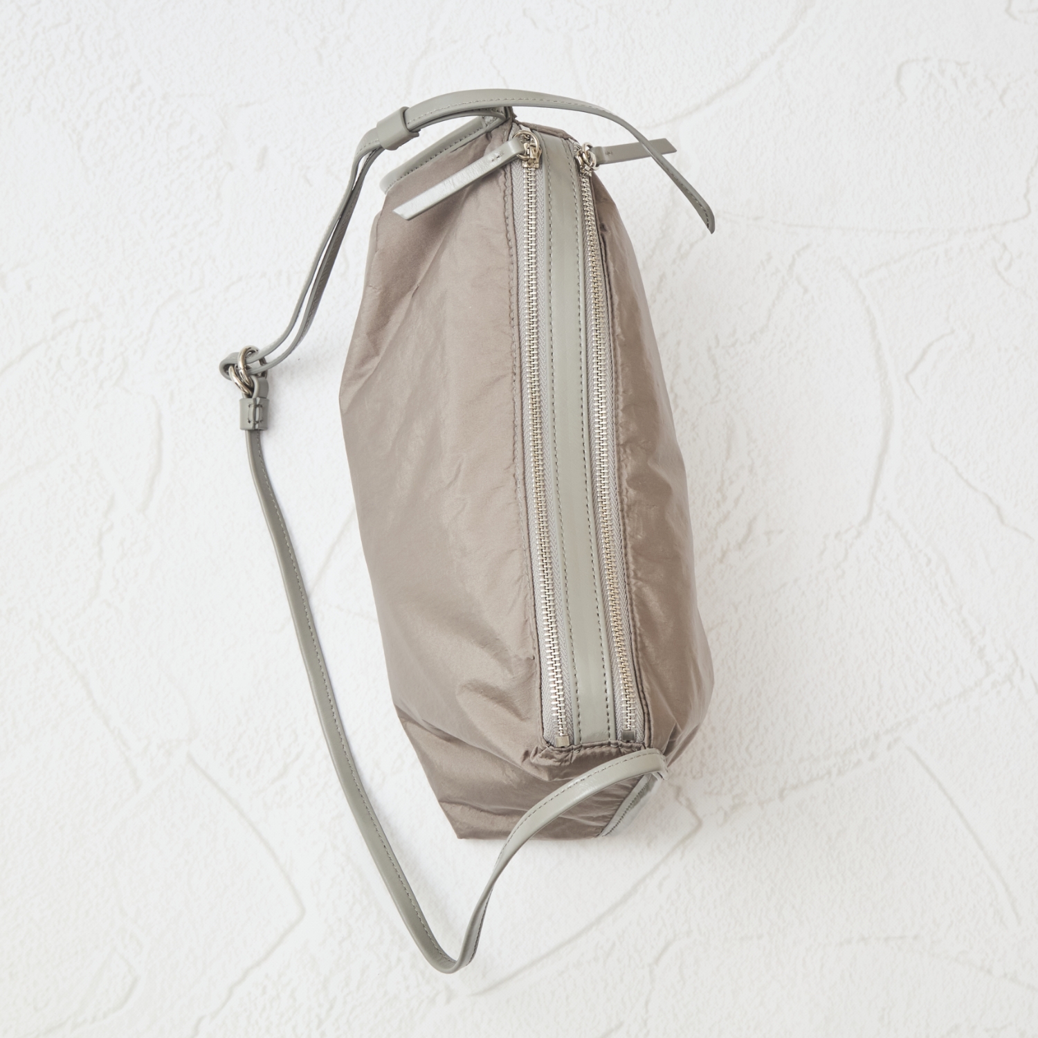 POMTATA/TORS FABRIC SHOULDER BAG