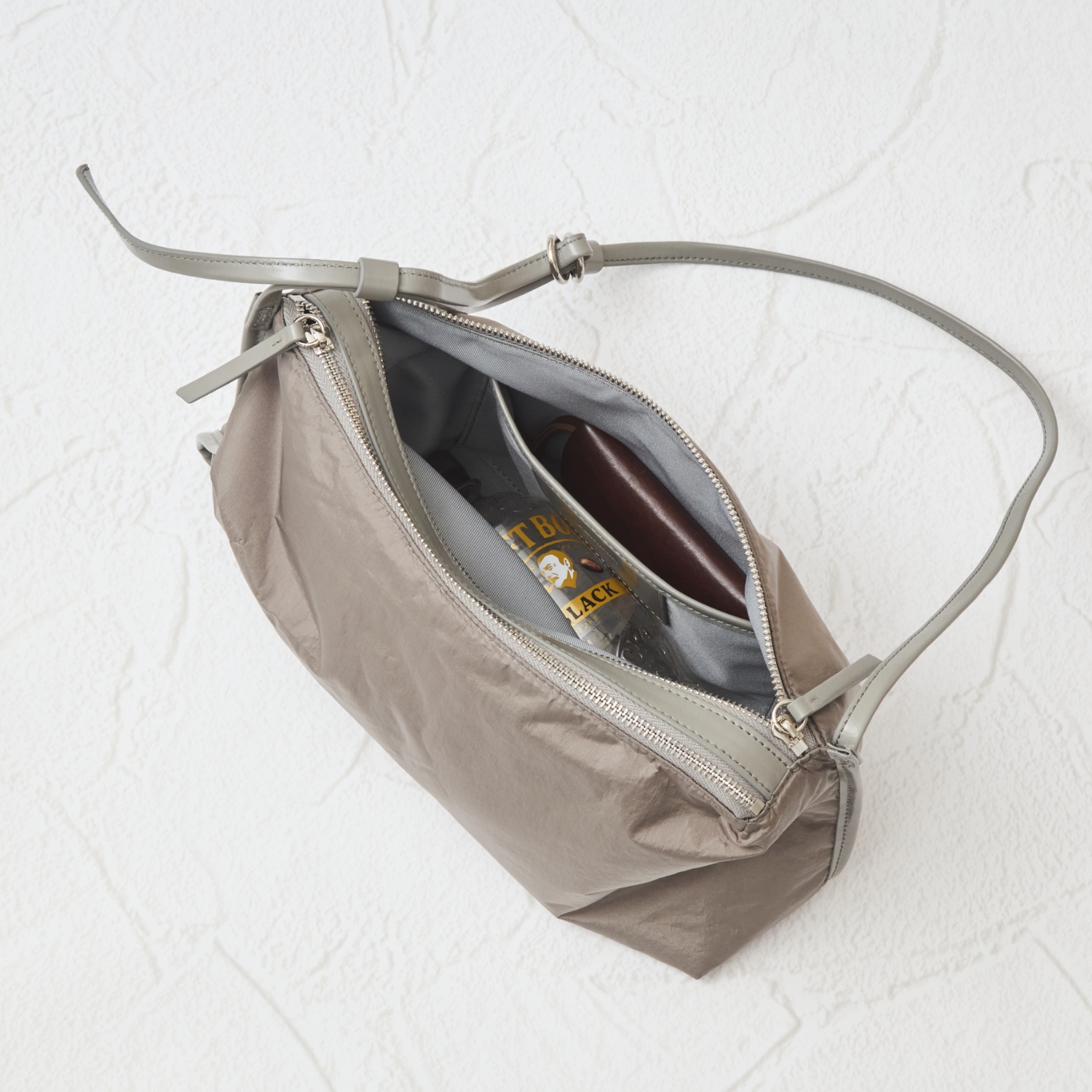 POMTATA/TORS FABRIC SHOULDER BAG