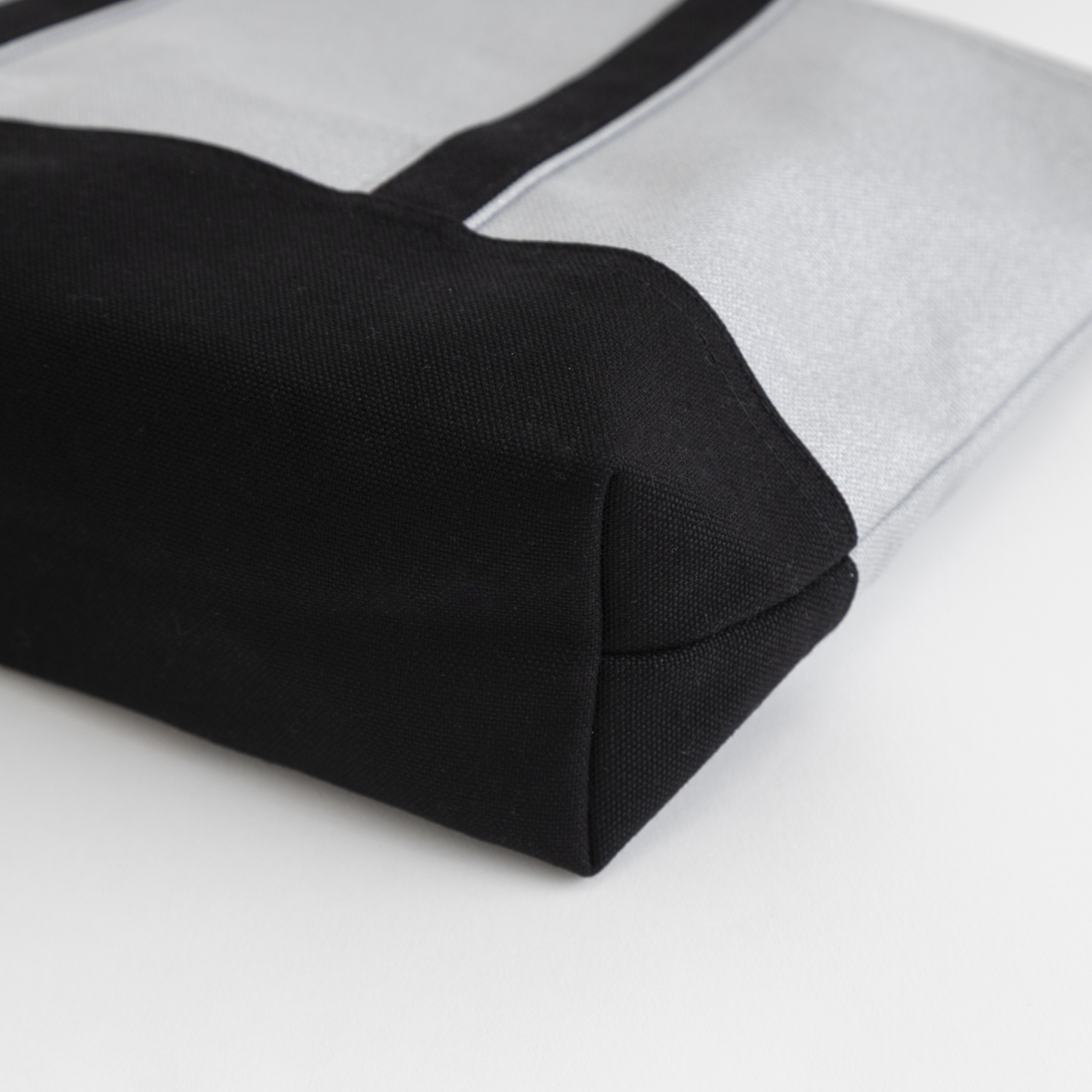 【受注会限定】みつばちトート シルバー×ブラック Sサイズ