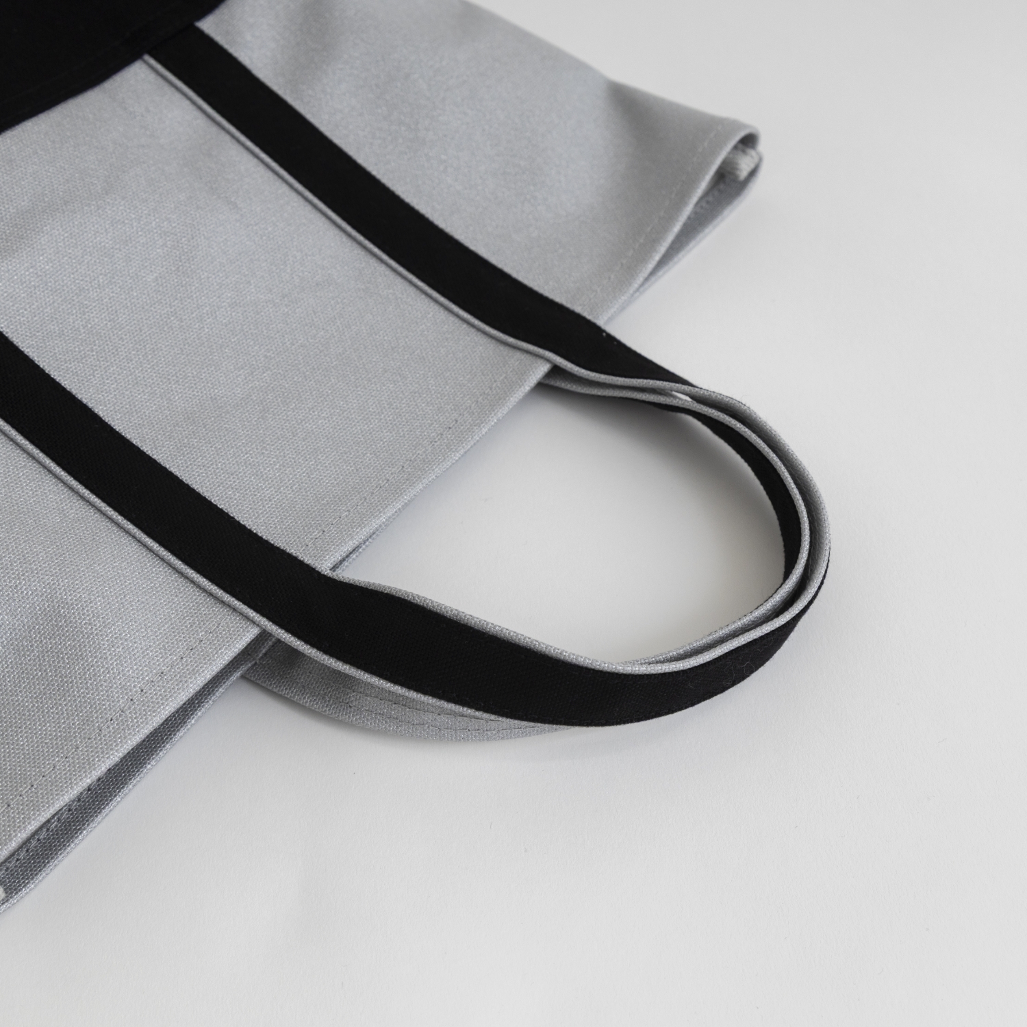 【受注会限定】みつばちトート シルバー×ブラック Sサイズ