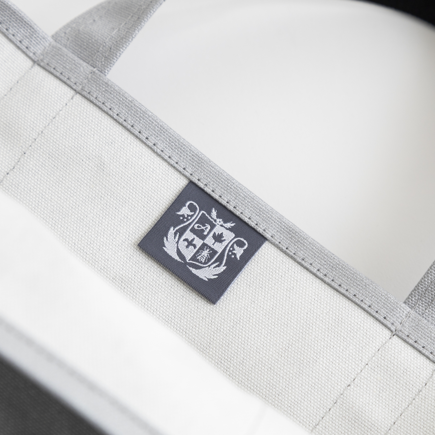 【受注会限定】みつばちトート シルバー×ブラック Mサイズ短め